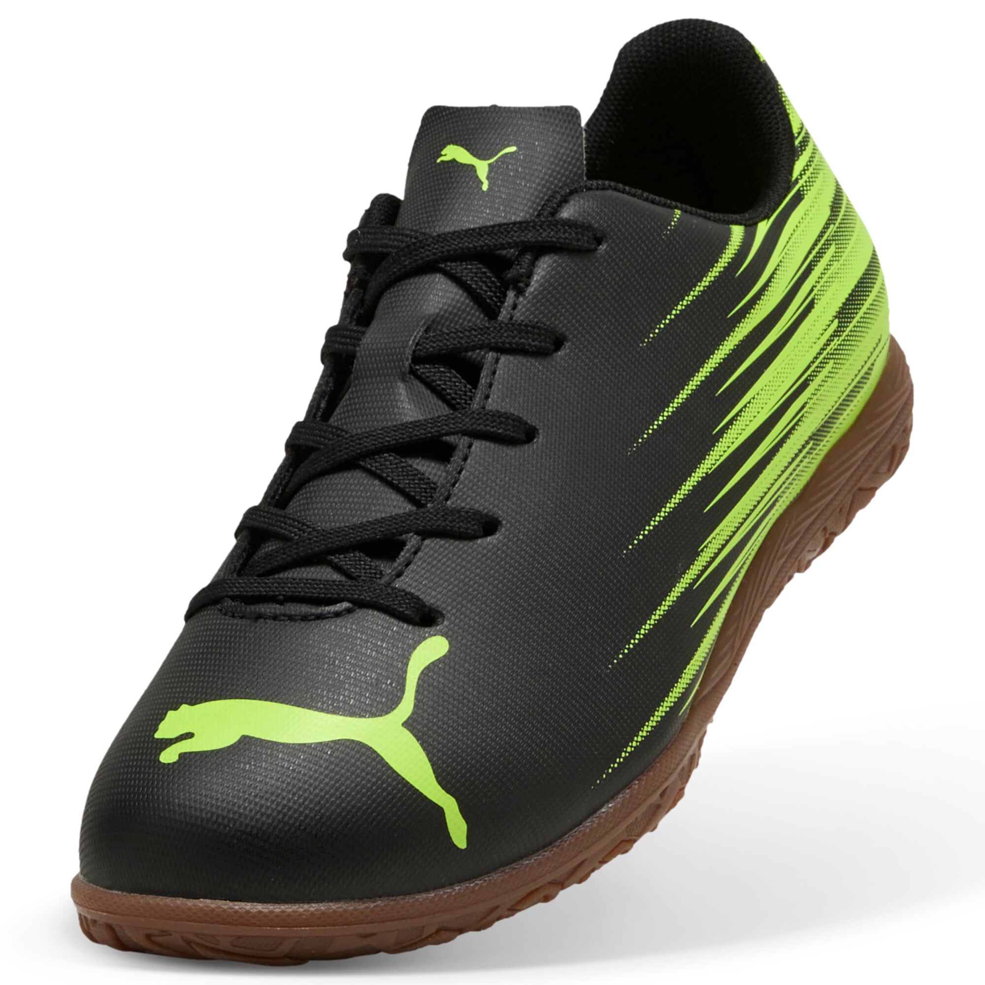 PUMA Chaussure de football »ATTACANTO II IT JR«  pour sols de salle, avec dessus synthétique souple