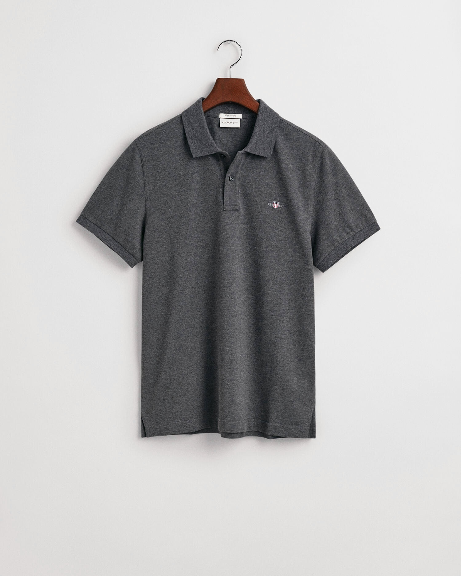Gant Polo »REG SHIELD SS PIQUE POLO« mit Logo und Flachstrickkragen 100% Baumwolle Pique