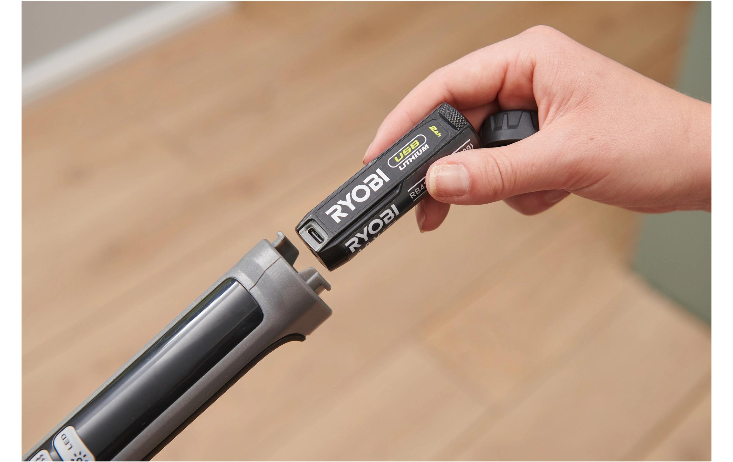 RYOBI Serpillière à batterie »RYOBI RSM4-120G«