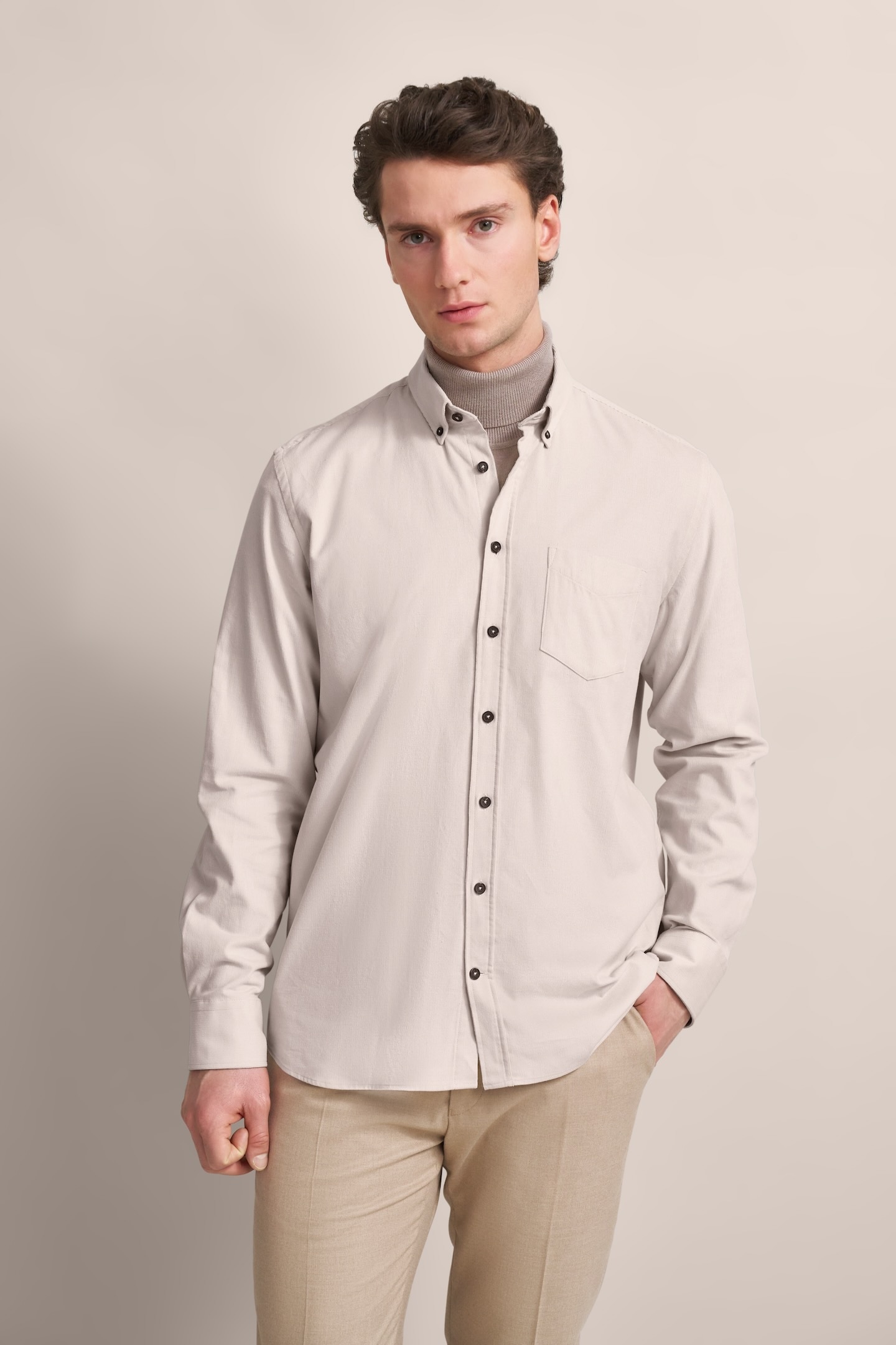 bugatti Chemise à manches longues aus modernem Feincord