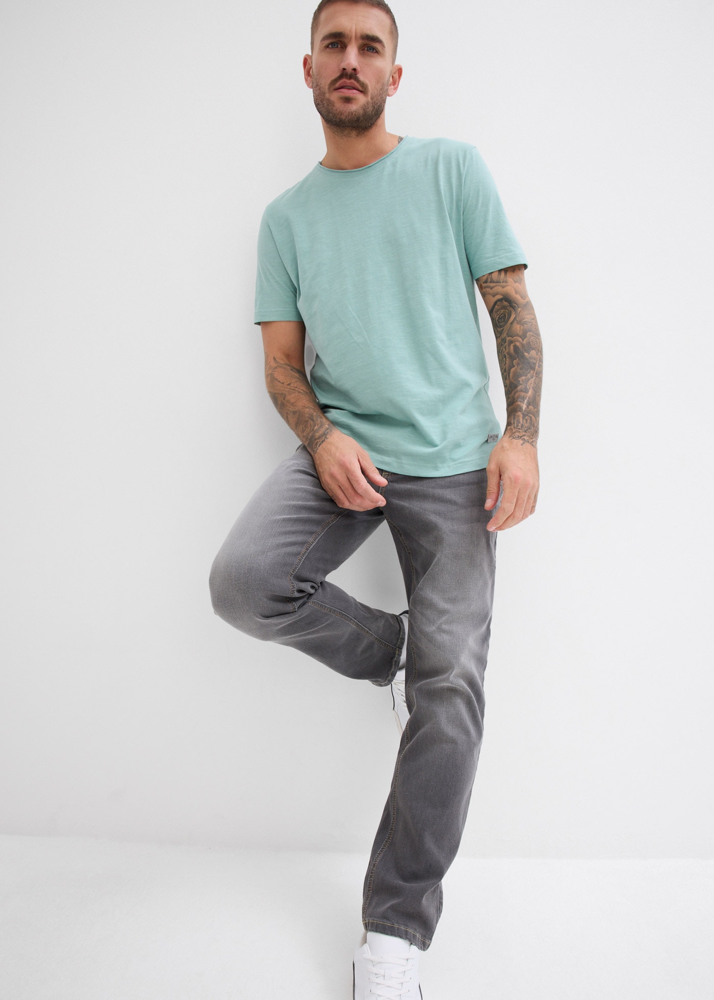 bonprix T-shirt »T-Shirt aus reiner Baumwolle« Regular Fit, offene Kanten am Ausschnitt, aus reiner Baumwolle