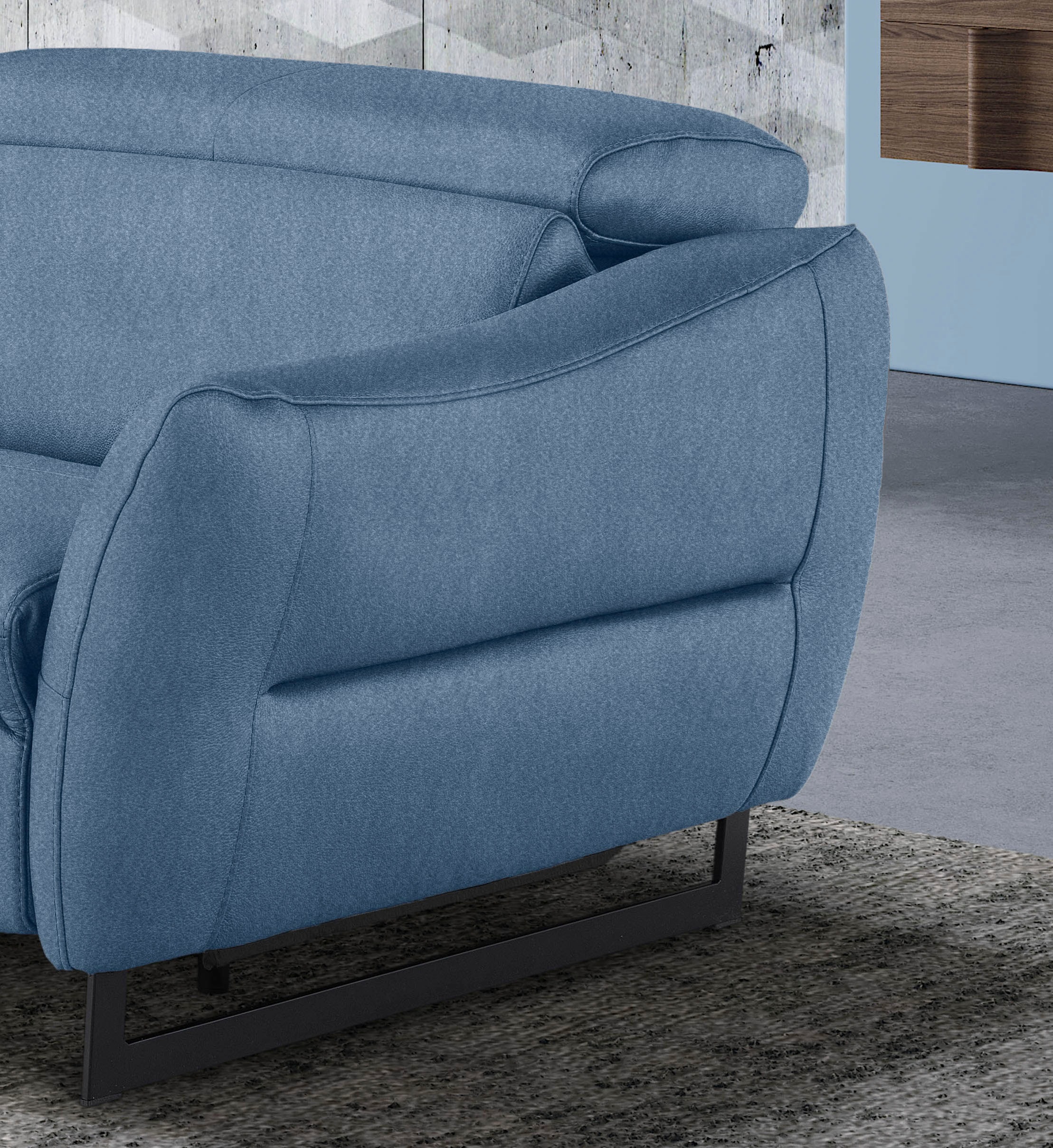 Egoitaliano 2,5-Sitzer »Dafne, elegantes Designsofa mit hohem Sitzkomfort« wahlw. mit elektrischer Relaxfunktion, Kopfteile manuell verstellbar