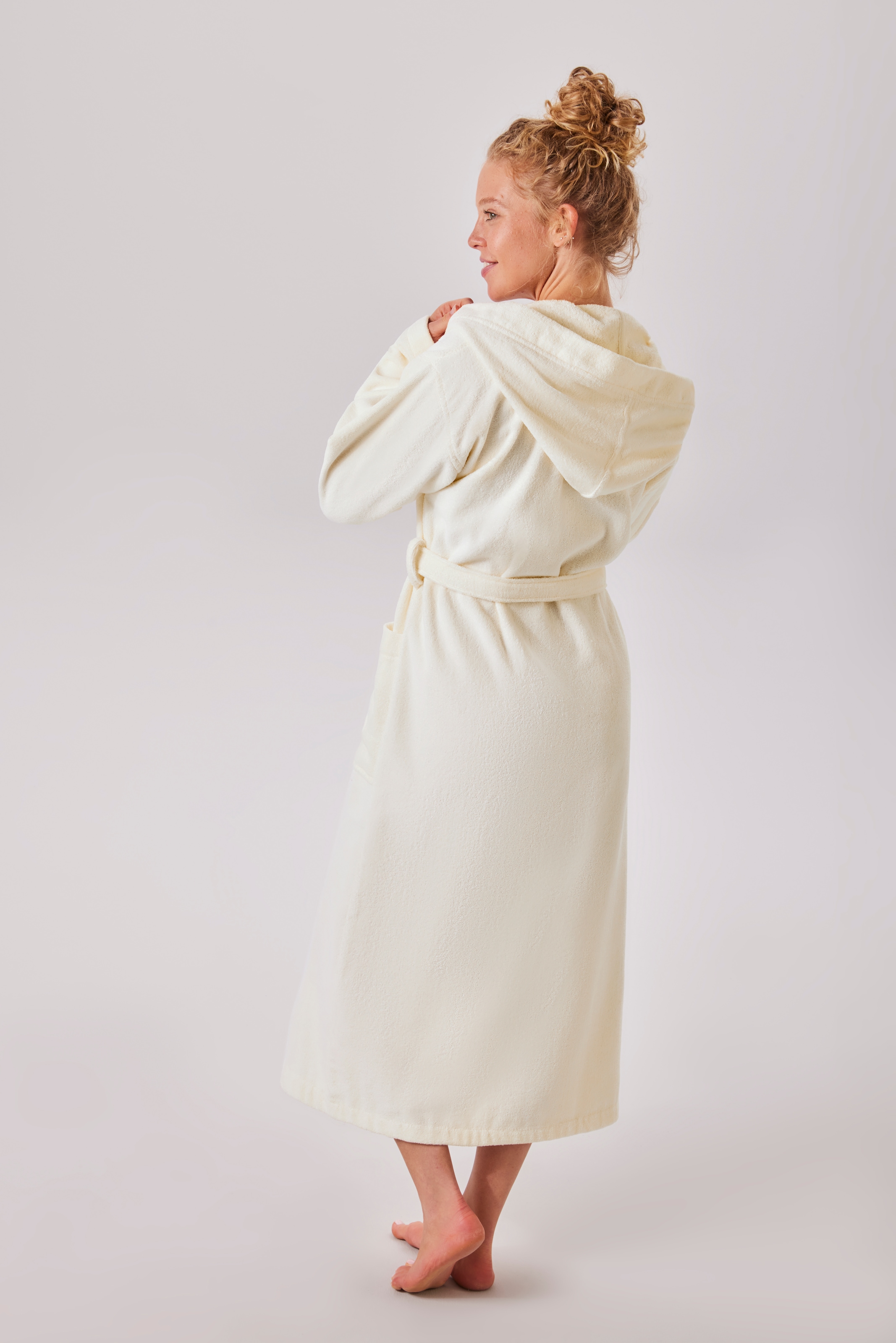 GOODproduct Unisex-Bademantel »Regona, Hotelbademantel, Morgenmantel, Standardlänge & Überlänge« 1 Stk. Damen & Herren, mit Taschen, flauschig, weich, Velours, Sauna & Spa