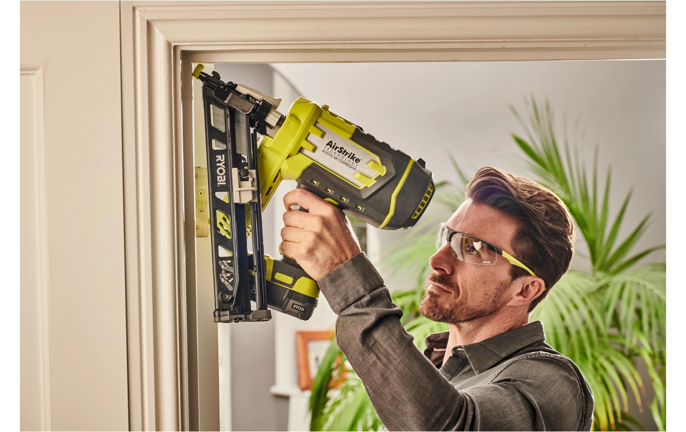 RYOBI Nagler »R15GN18-0«