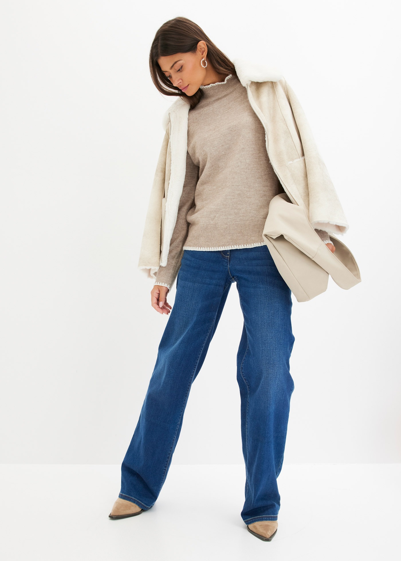 bonprix Pull en tricot aus Polyester, Polyacryl, Wolle und Elasthan, mit Stehkragen