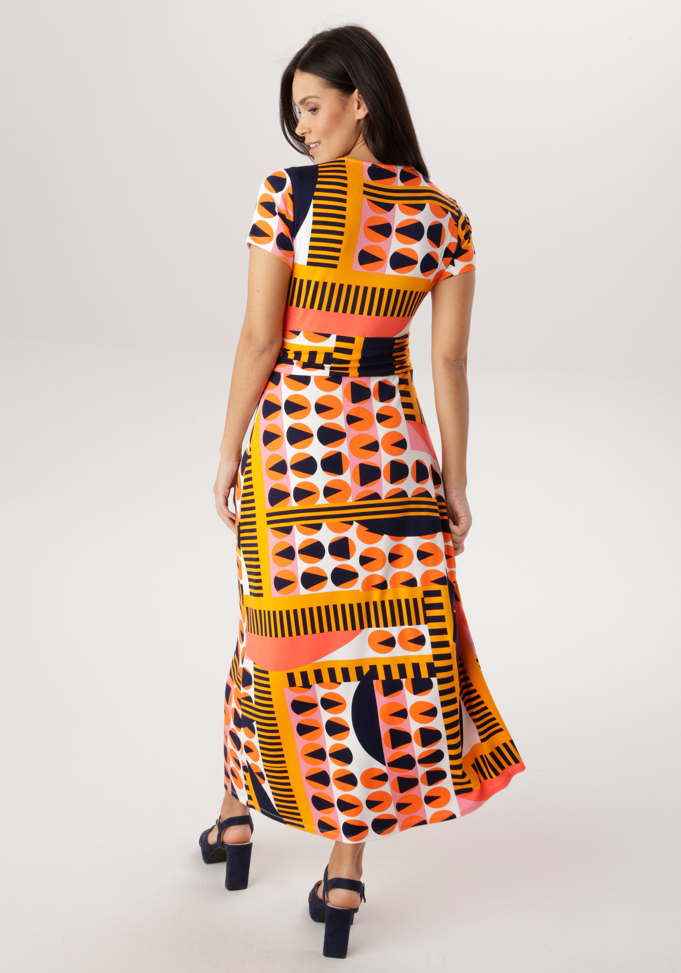 Aniston SELECTED Maxikleid in kräftigen Farbtönen und geometrischer Musterung - NEUE KOLLEKTION