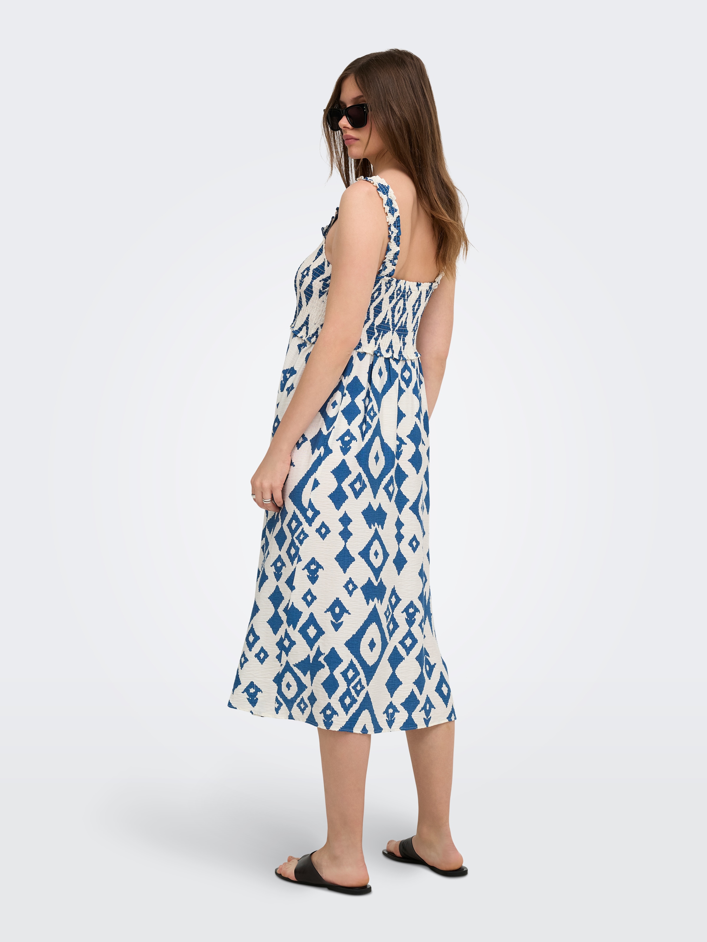 ONLY Robe imprimée »ONLLUMIRA S/L LONG SMOCK DRESS WVN EX« mélange viscose, coupe régulière