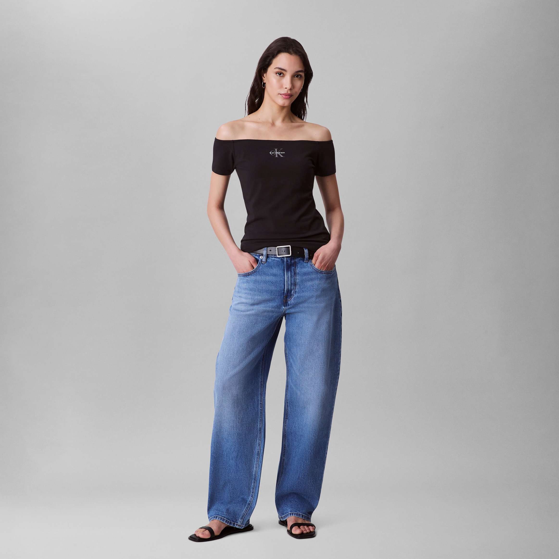 Calvin Klein Jeans Blusentop »MNGRM OFF SHLDR STRT« Mit tiefem Rundhalsausschnitt