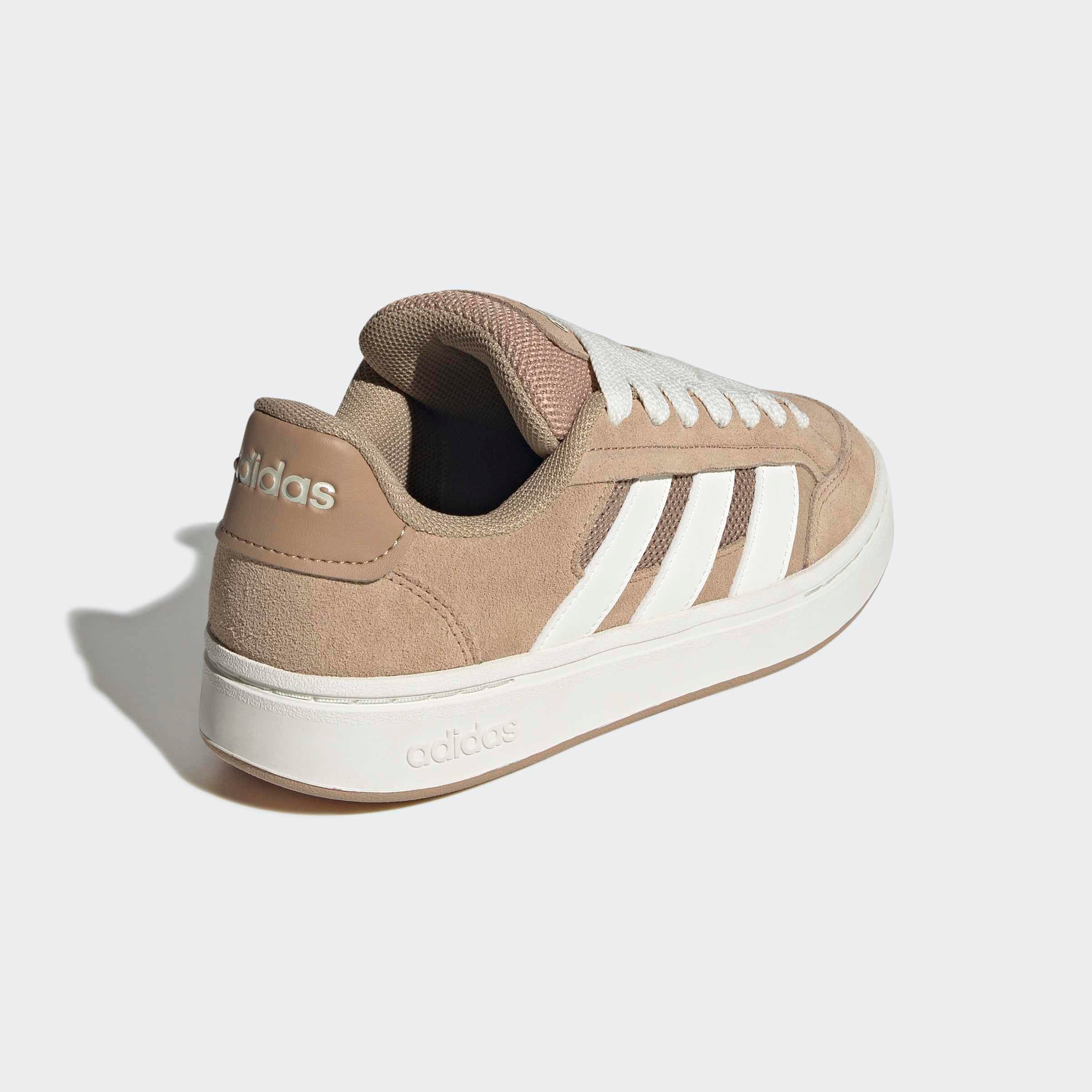 adidas Sportswear Sneakers »GRAND COURT ALPHA«  inspiriert vom Design des adidas campus 00
