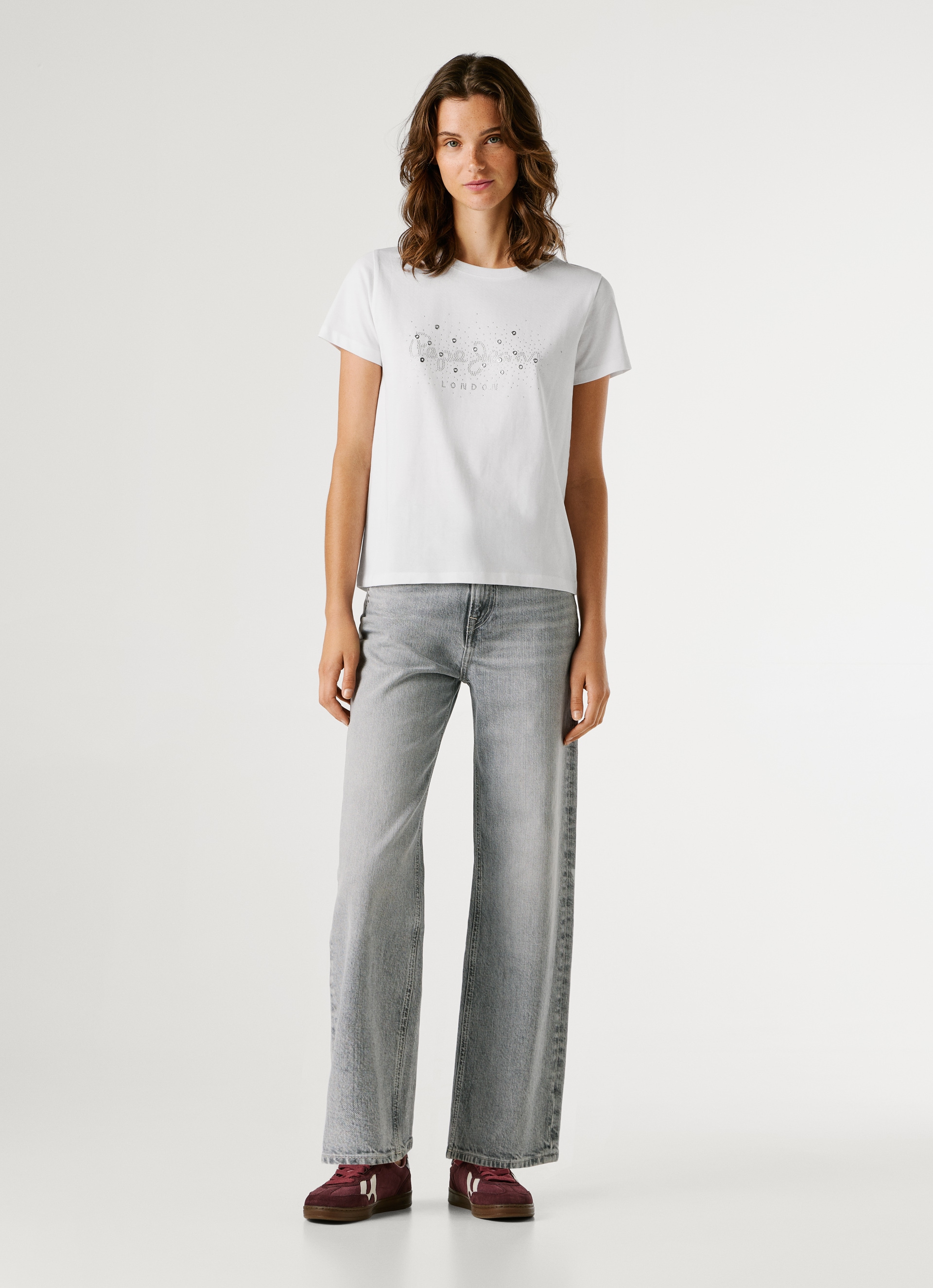 Pepe Jeans T-Shirt »BRADY« mit Rundhals, Nietenapplikation