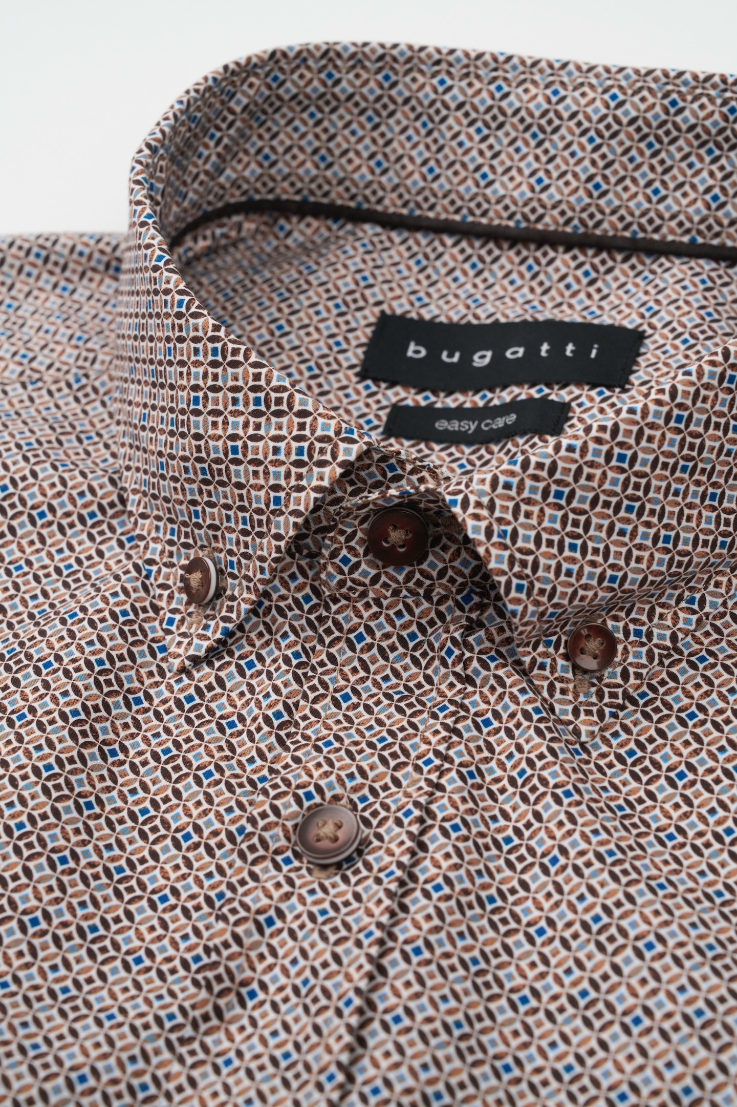 bugatti Chemise à manches longues mit moderner Passform