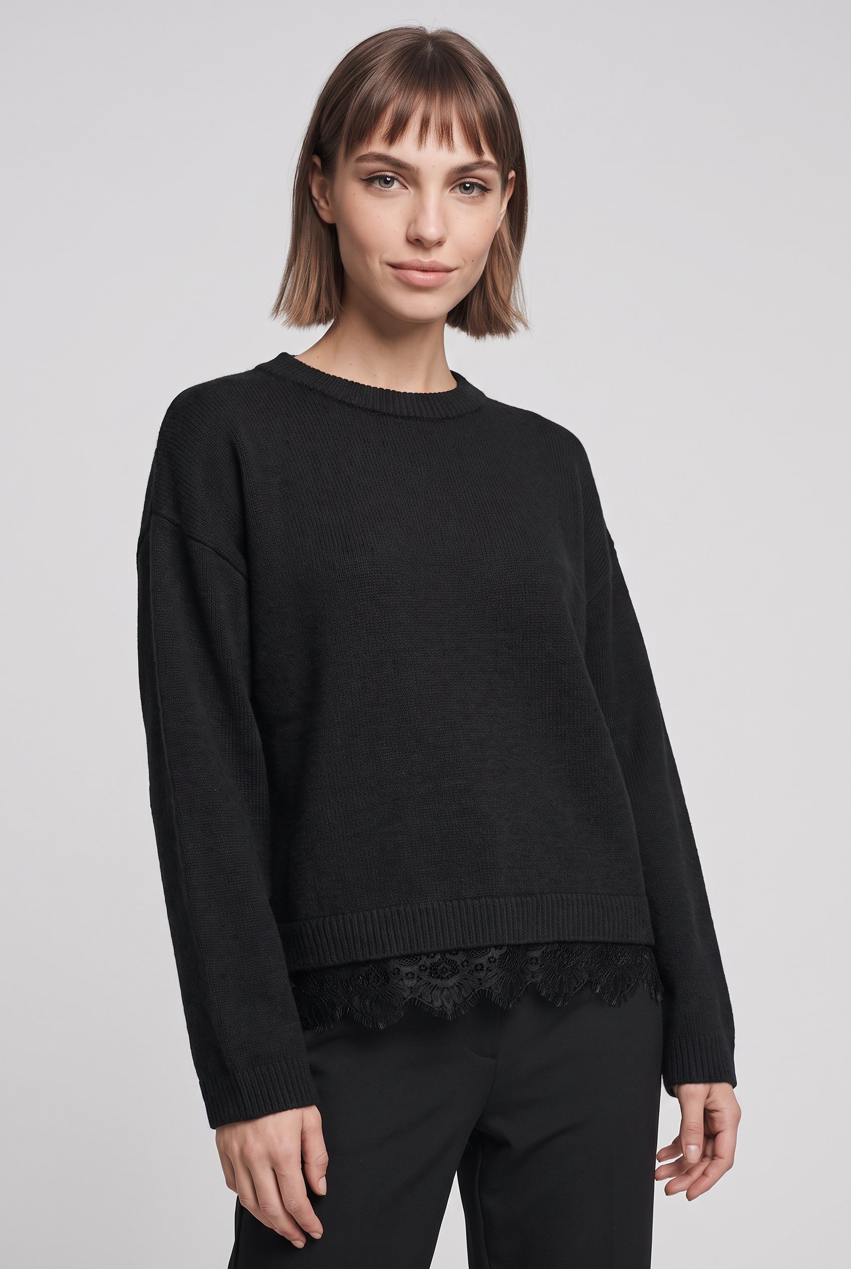 ONLY Pull en tricot »ONLALIVIA LS LACE O-NECK CS KNT« mélange de matériaux, coupe régulière