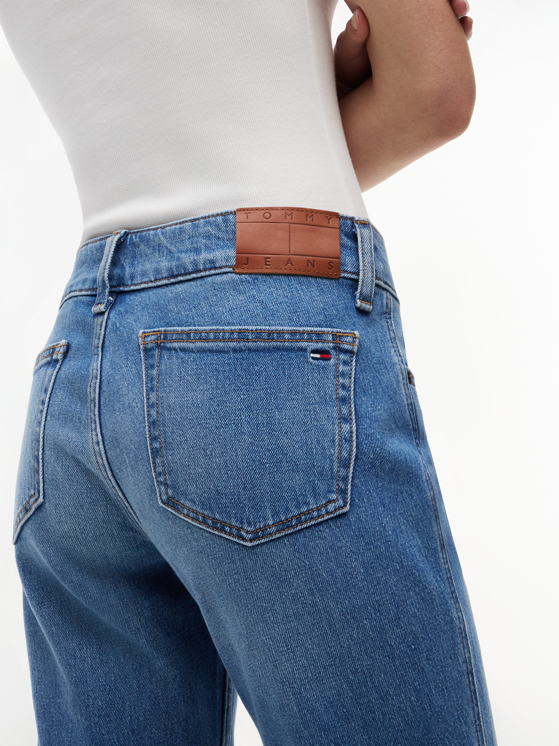 Tommy Jeans Jeans bootcut »SIA LOW BOOTCUT BJ0133« Baumwollmischung, low  waist