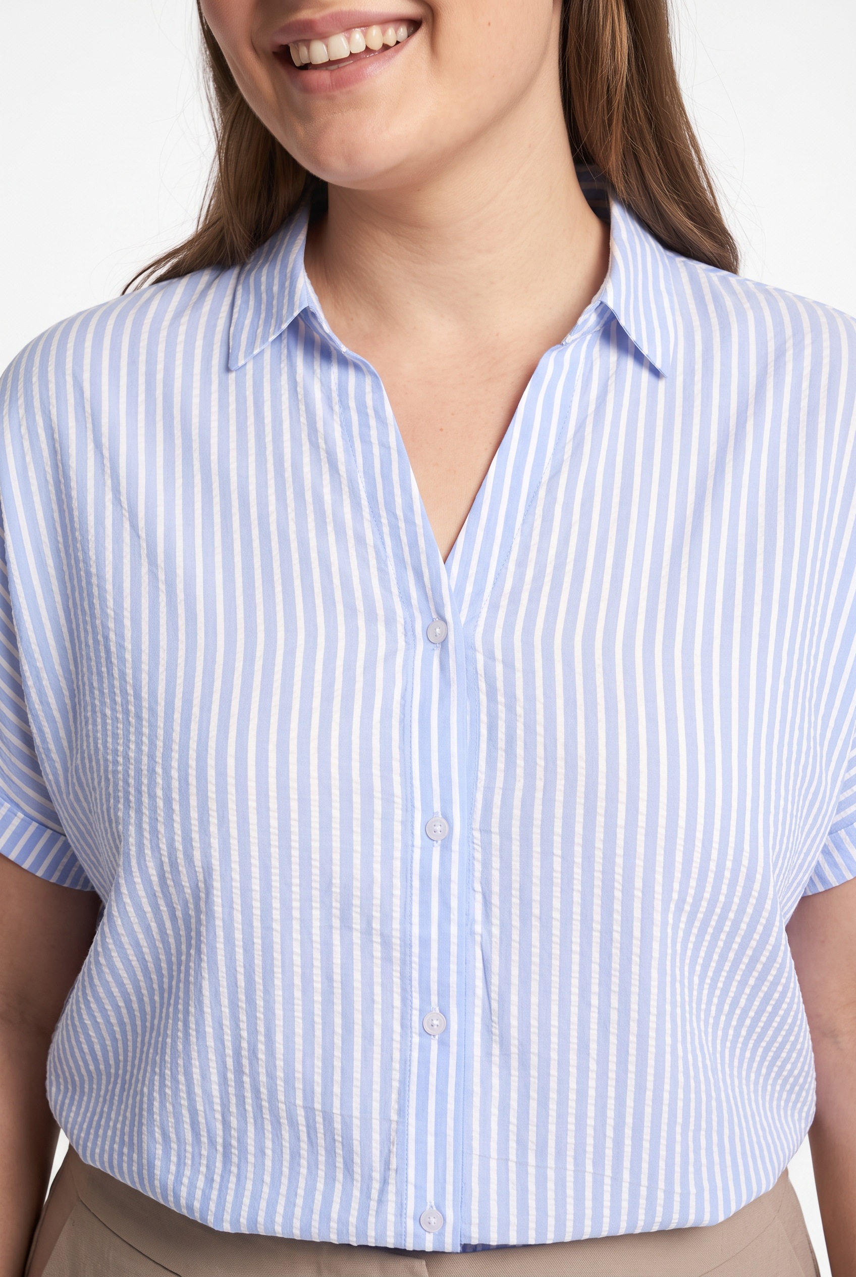 ONLY CARMAKOMA Chemisier long »CARPENNA SS LOOSE SHIRT WVN« viscose, coupe ample