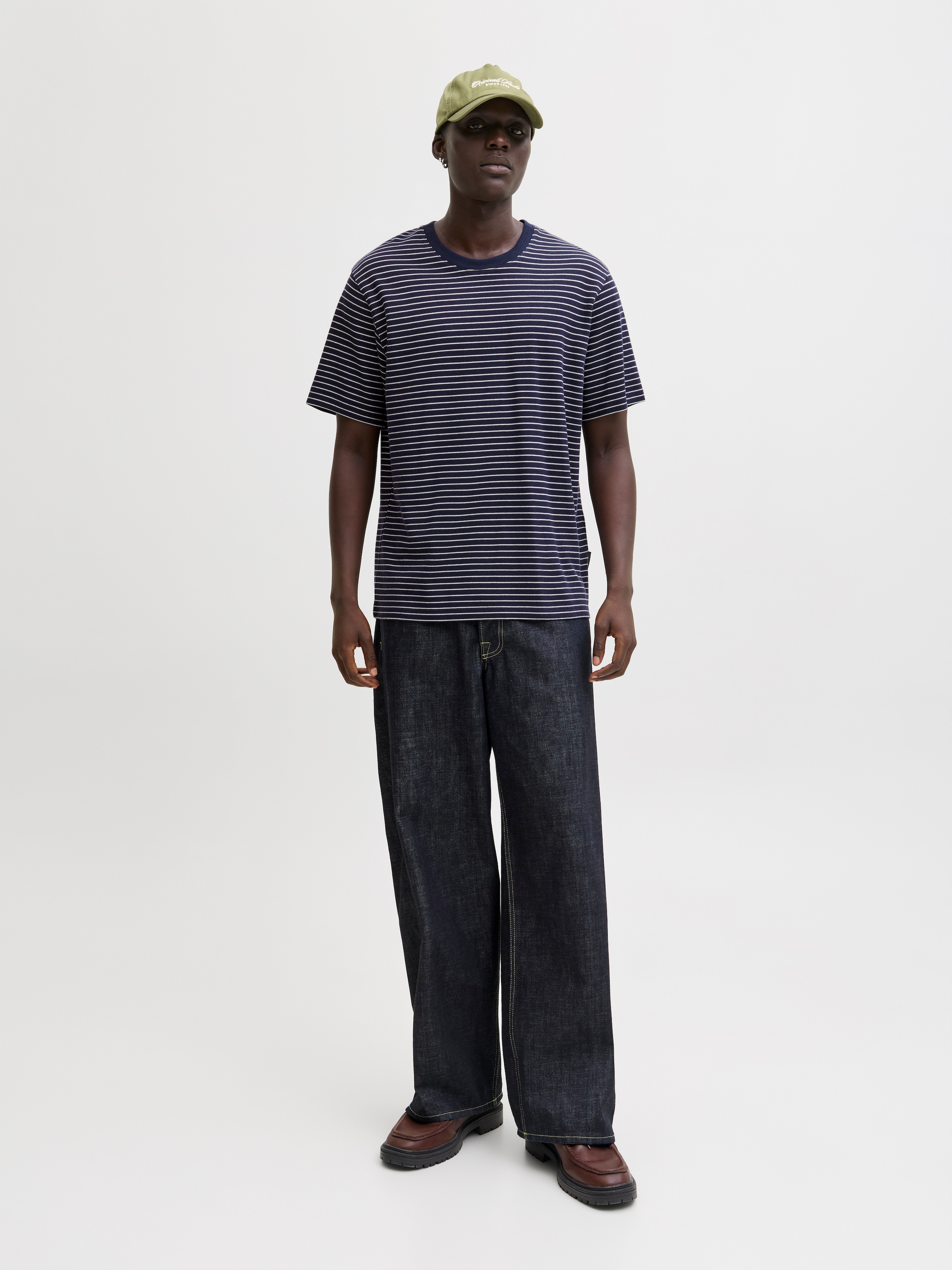 Jack & Jones Rundhalsshirt »JJEDOVER STRIPED TEE SS CREW NECK SN« mit Streifendesign