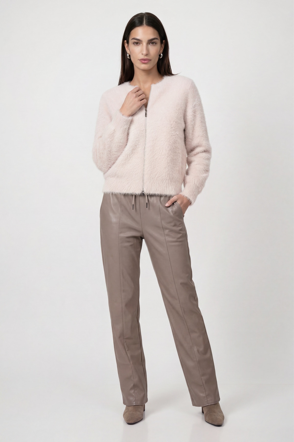 Monari Veste en tricot »Plüsch« im flauschigen Materialmix, Rundhals