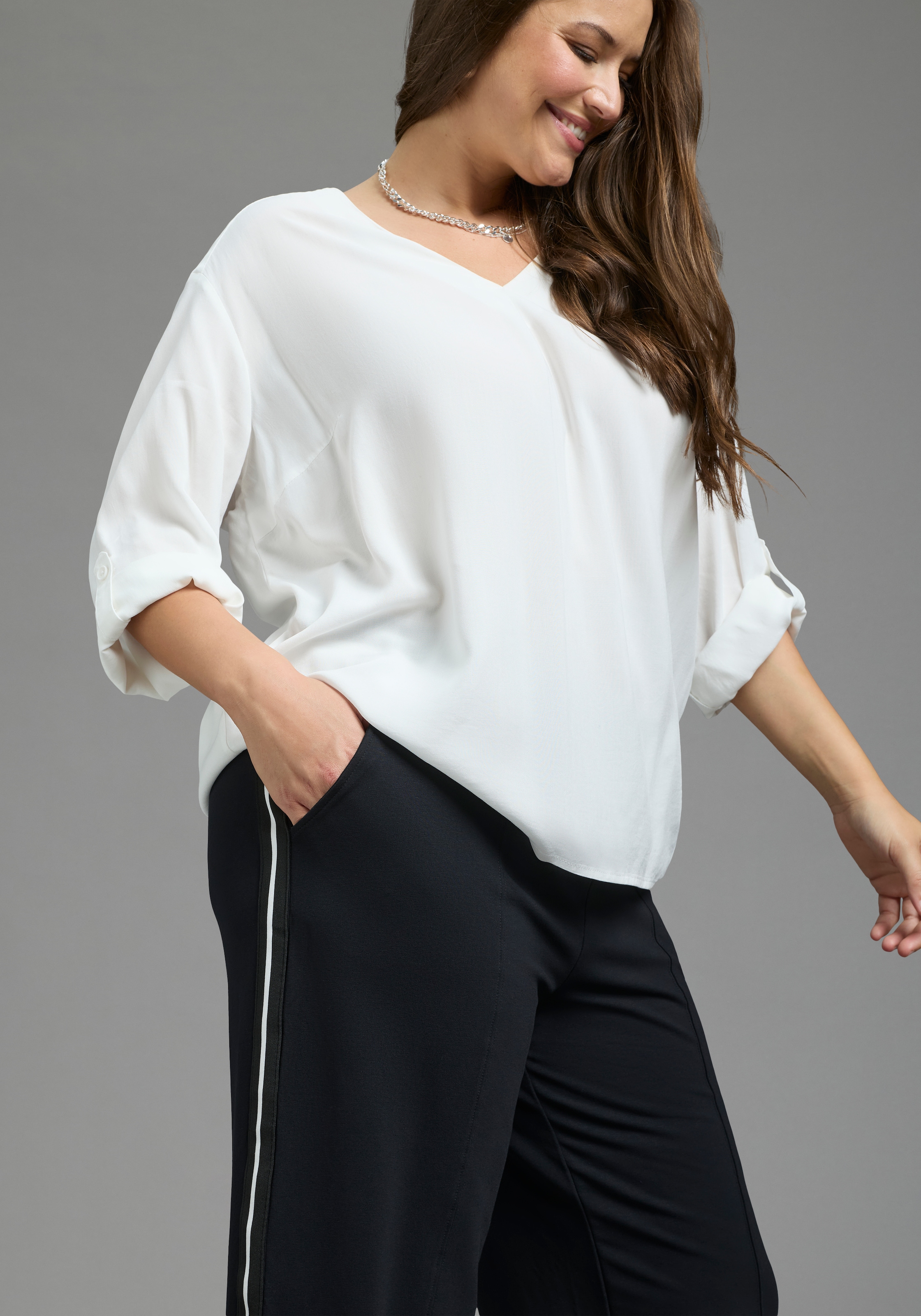 Laura Scott CURVE Sweathose »Grosse Grössen«  mit abgenähten Biesen in der vorderen Mitte