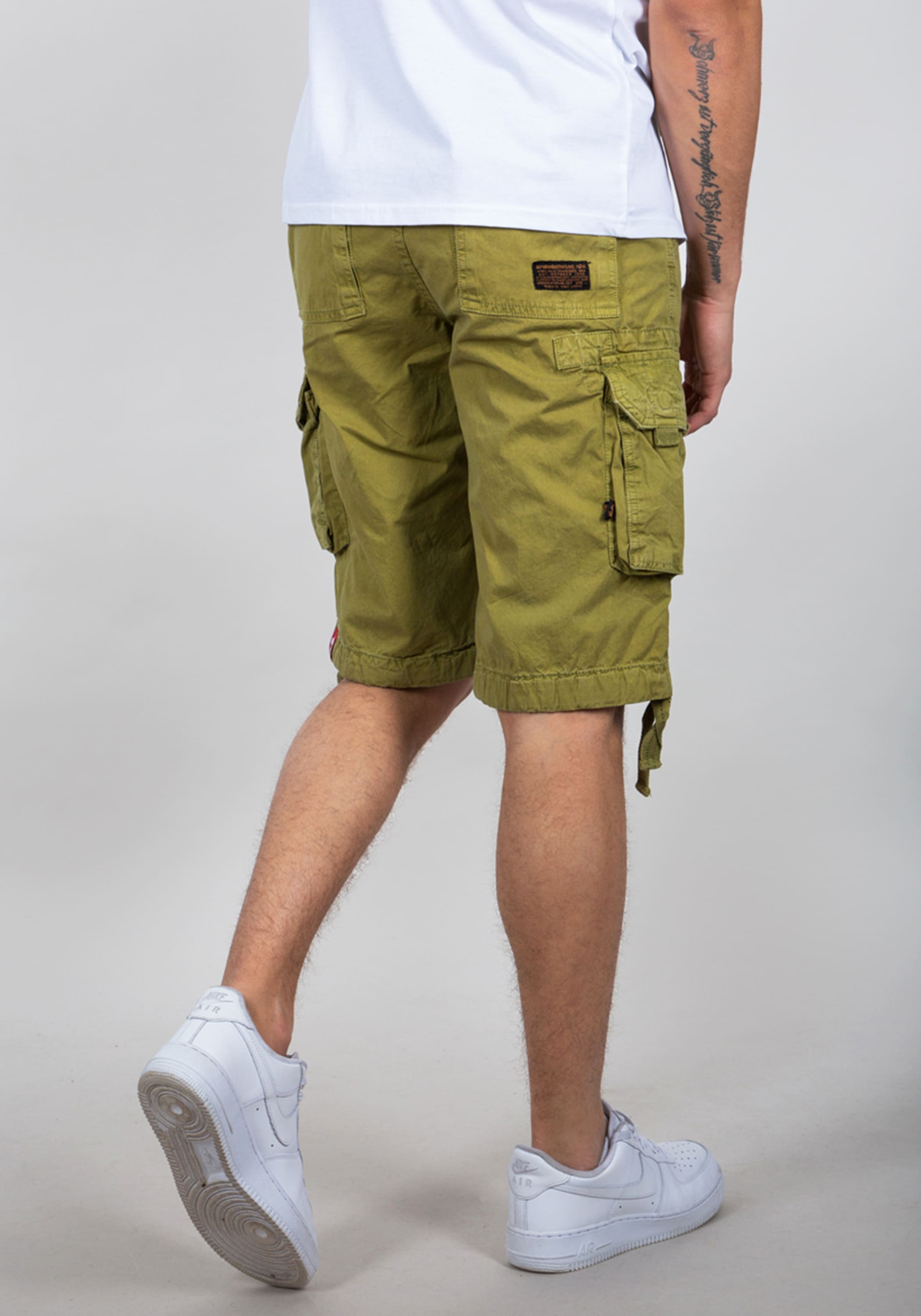 Alpha Industries Shorts »Jet Short«