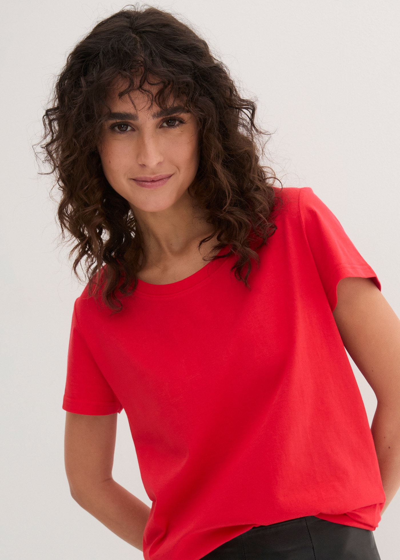 bonprix T-shirt »Rundhals-Shirt, Kurzarm (5er Pack)« Packung, 5 Rundhals-Ausschnitt, mit kurzem Arm