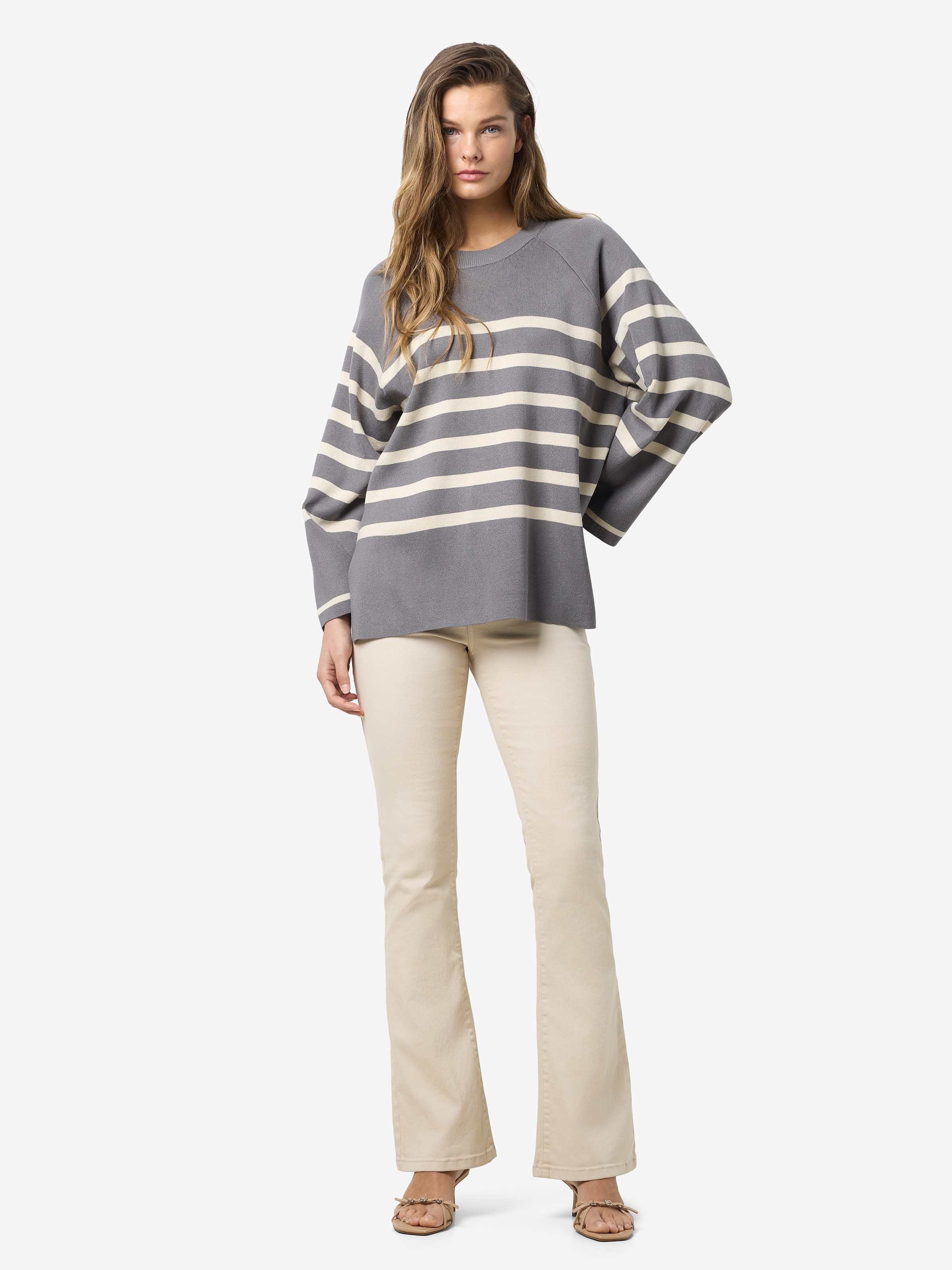 Noisy may Rundhalspullover »NMFIFI L/S O-NECK TUNIC KNIT FWD NOOS«, mit All-over-Streifenmuster, Loose Fit
