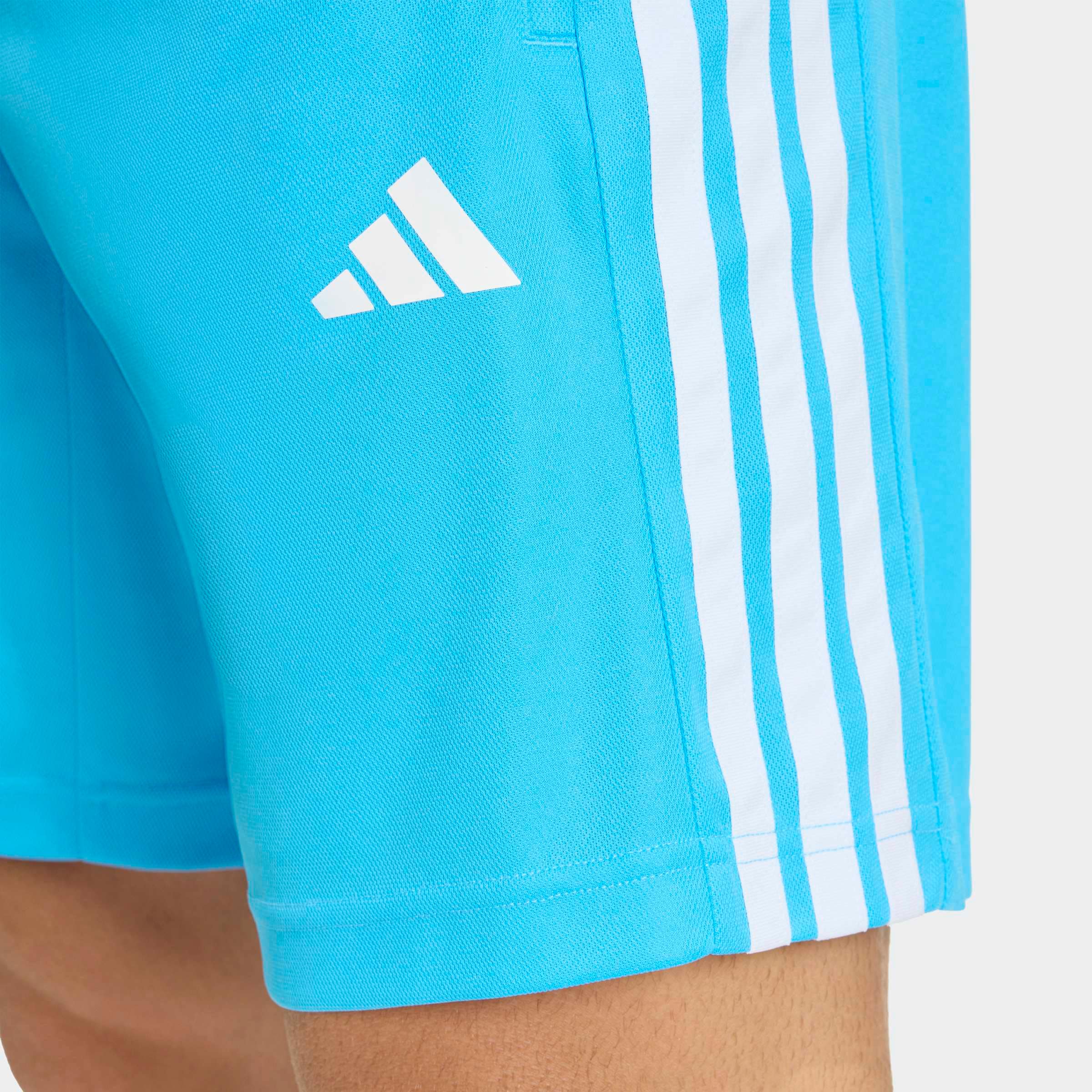 adidas Performance Short »WORKOUT ESSENTIALS BASE 3-STREIFEN PIKEE-, 23 CM«  sportlicher Stil, für sportliche Aktivitäten, aus Polyester