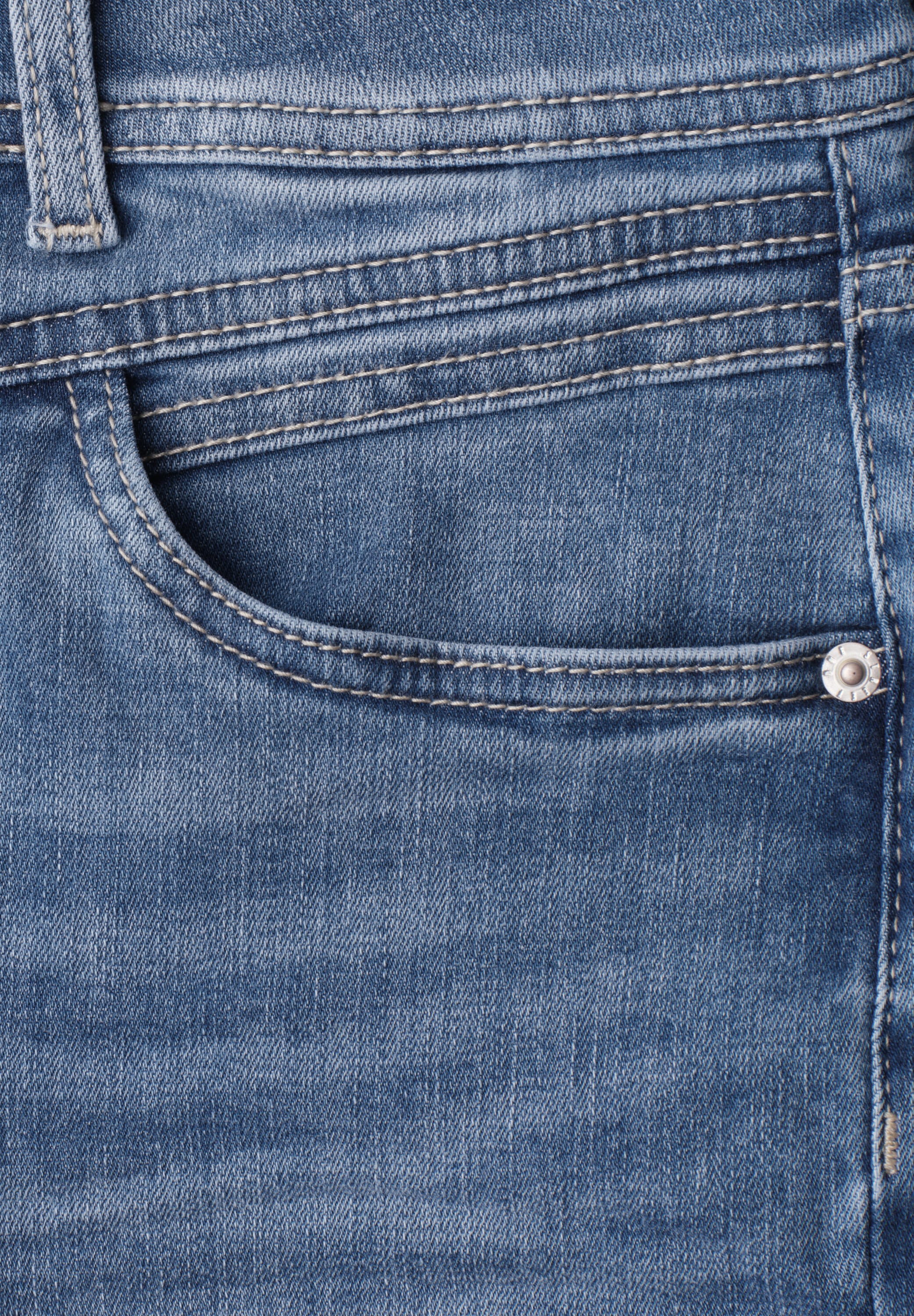 STREET ONE Jeans à 5 poches »Style Amalia« en coupe casual avec revers