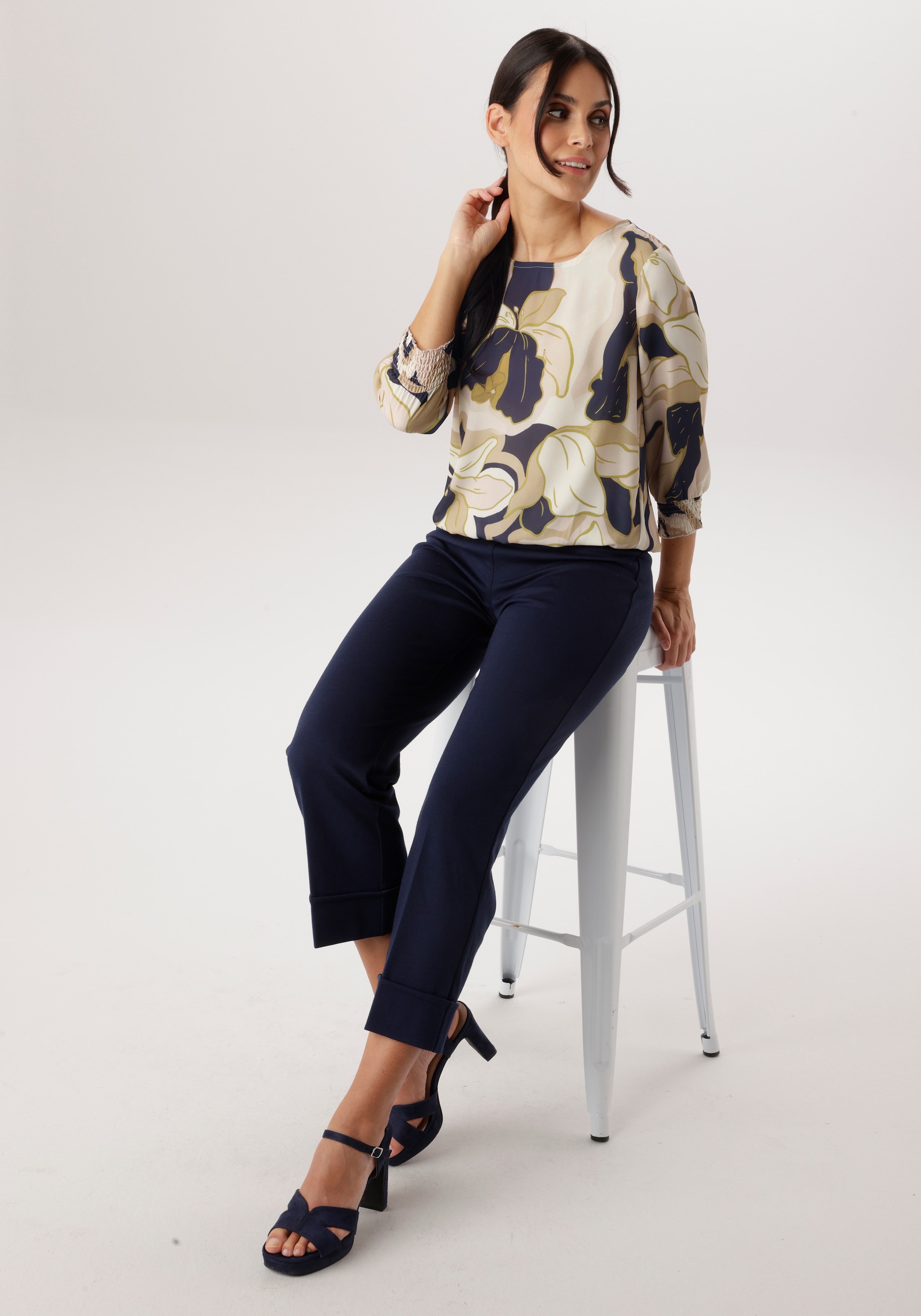 Aniston SELECTED Blouse à enfiler mit Smokbündchen und allover Blumenmuster- NEUE  KOLLEKTION