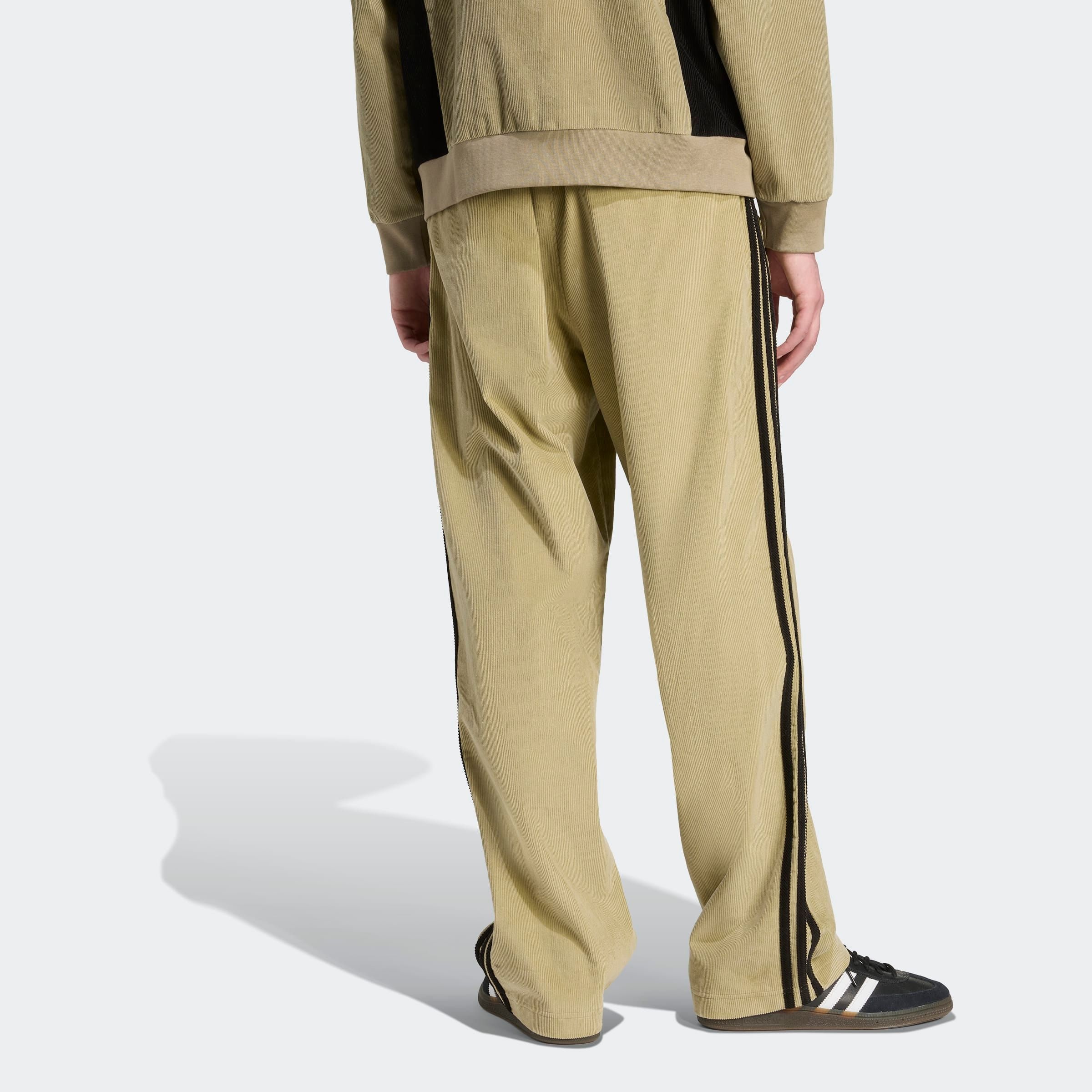 adidas Originals Pantalon de sport »AUS CORD«  sportlicher Stil, für Freizeit und Sport, aus 100 % Baumwolle