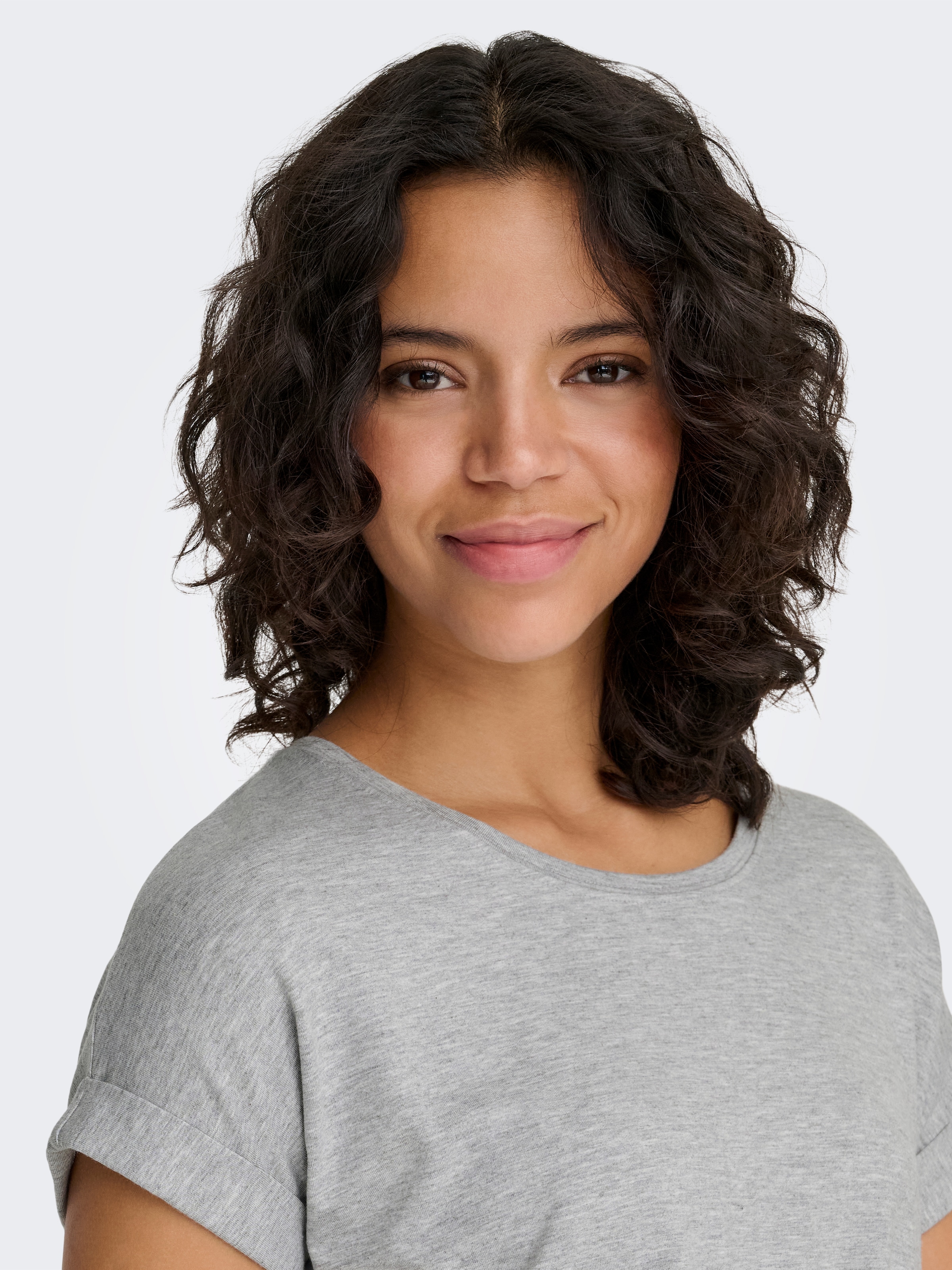 ONLY T-shirt »ONLMOSTER – T-Shirt mit melierter Optik und elastischem Material«, meliert, casual, lässig geschnitten, Viskosemischung, Rundhals
