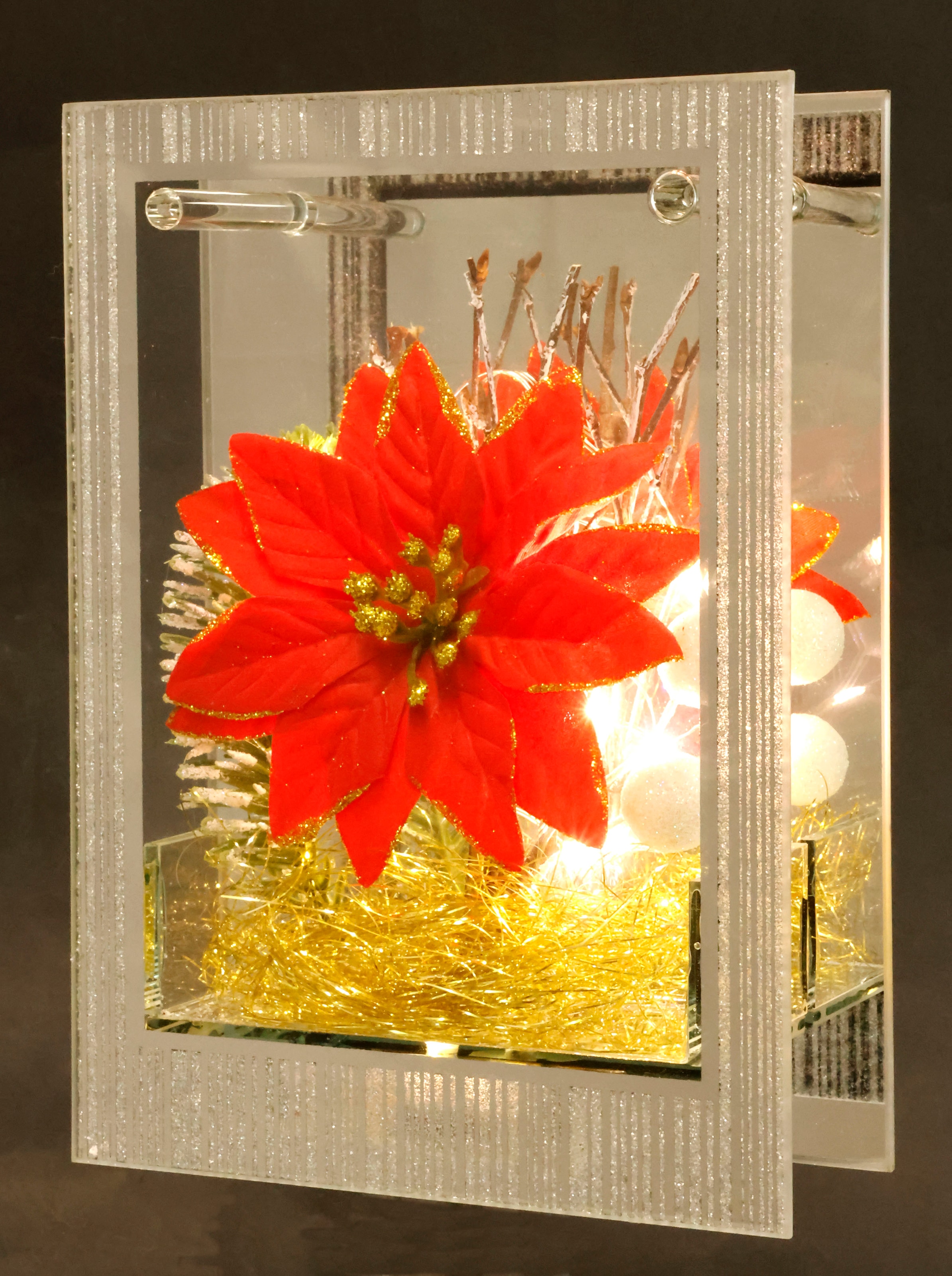 I.GE.A. Figurine décorative LED »Dekoobjekt aus Glas mit LED Licht« Mit Weihnachtsstern Engelshaar Tannengrün Weihnachtsdeko Deko Geschenk