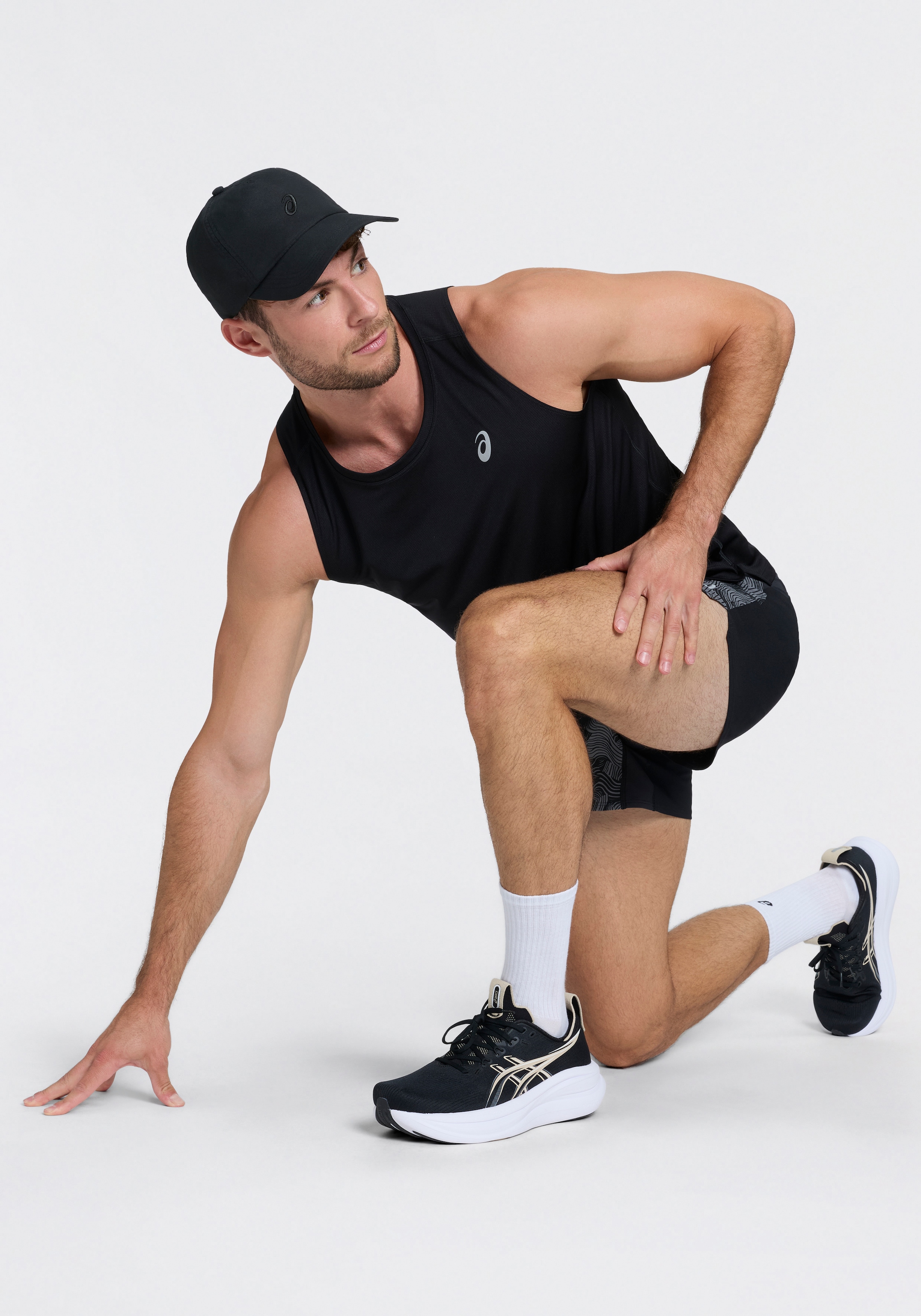 Asics Short de course »FUJITRAIL ALL OVER PRINT 5IN SHORT«  Technologie ACTIBREEZE™, respirant, réfléchissant