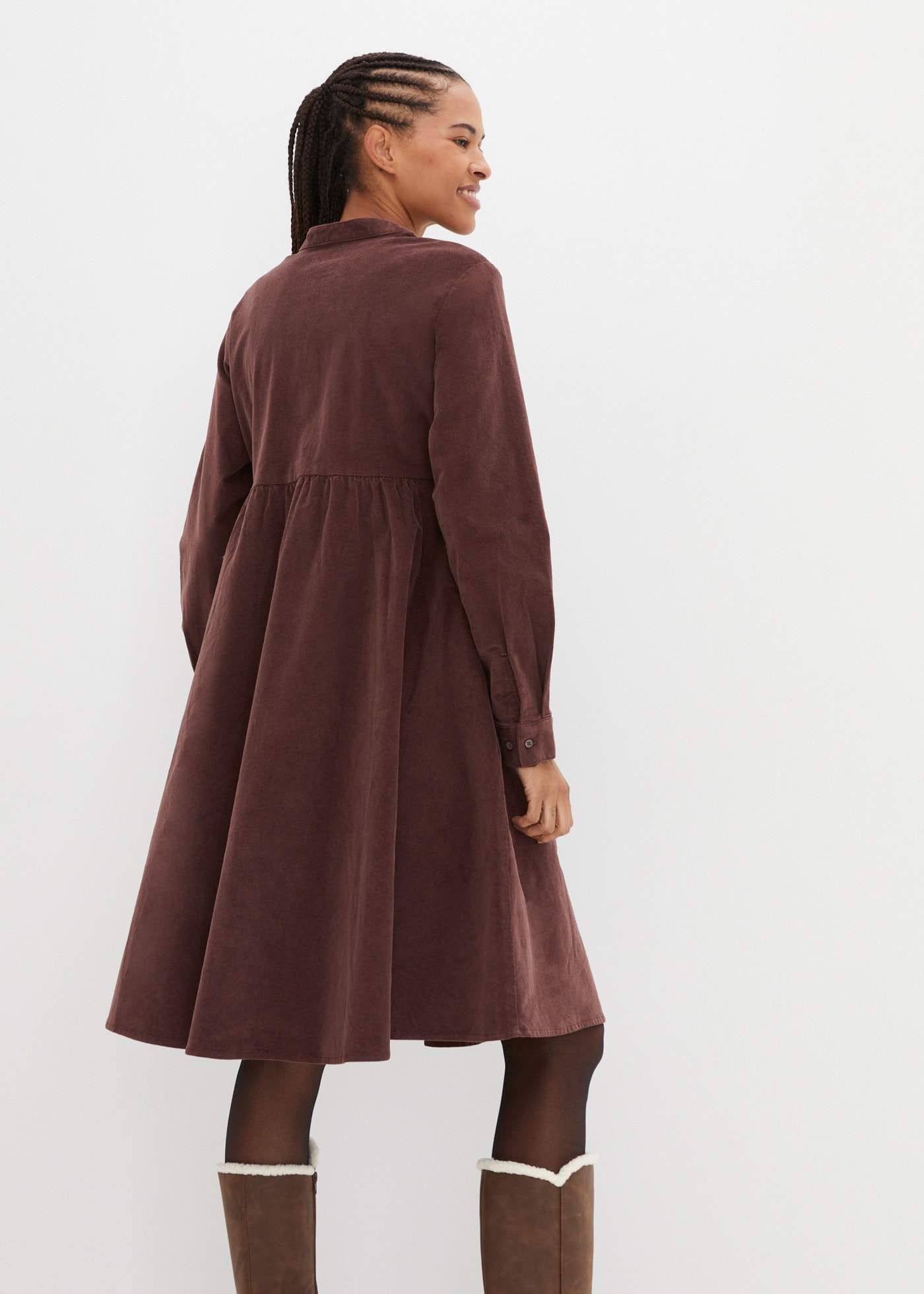 bonprix Robe midi »Kleid aus Baumwollcord« für entspannten Look, aus weichem Baumwollcord, mit Elasthan-Anteil