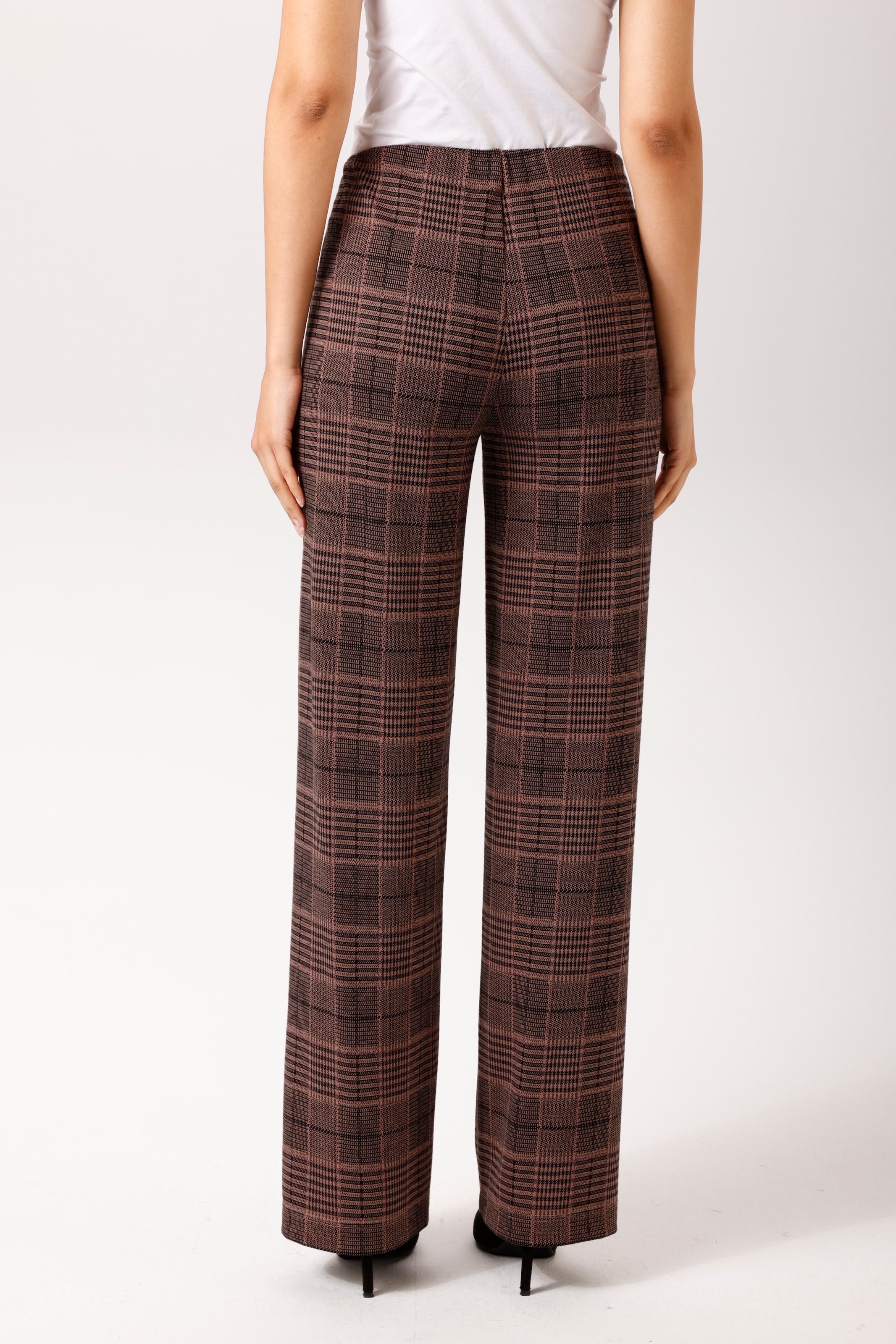 Aniston CASUAL Pantalon à enfiler  dans un motif carreaux harmonieux en couleurs - NOUVELLE COLLECTION