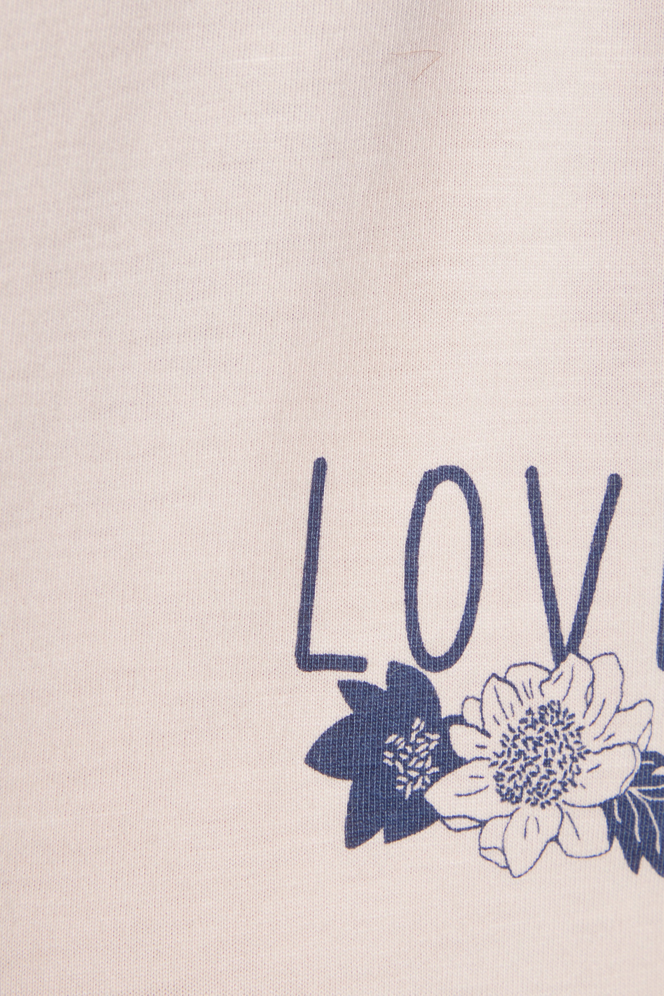 Vivance Dreams Langarmshirt mit kleinem Brust-Print