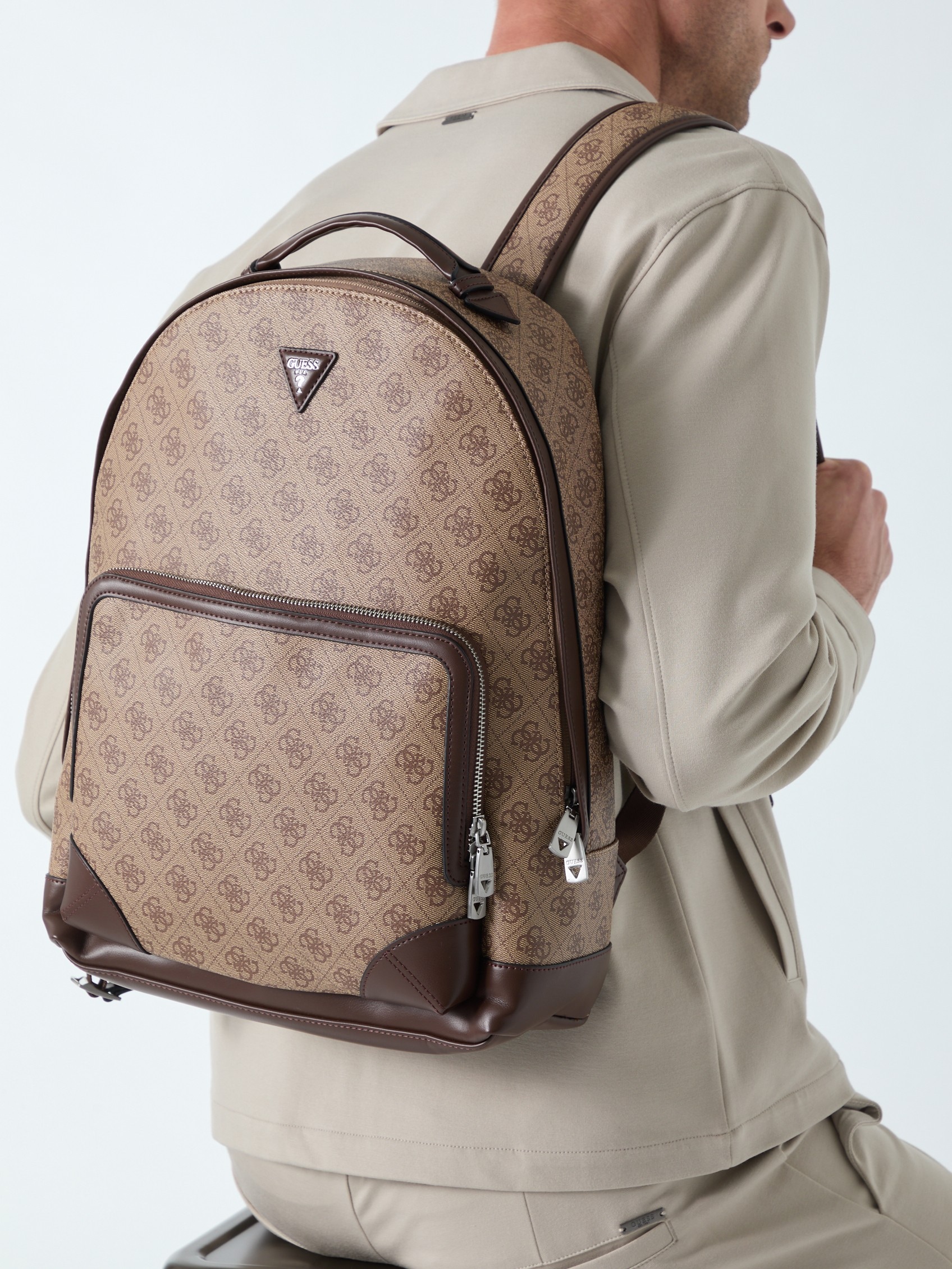 Guess Sac à dos »MILANO BACKPACK« Cityrucksack, Freizeitrucksack mit Reissverschluss-Vordertasche