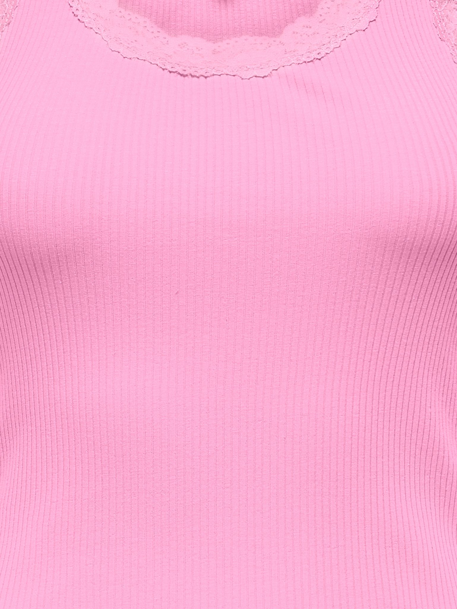 ONLY Débardeur »ONLSARA – Tanktop mit Spitzendetail am Ausschnitt« Baumwollmischung, regular fit