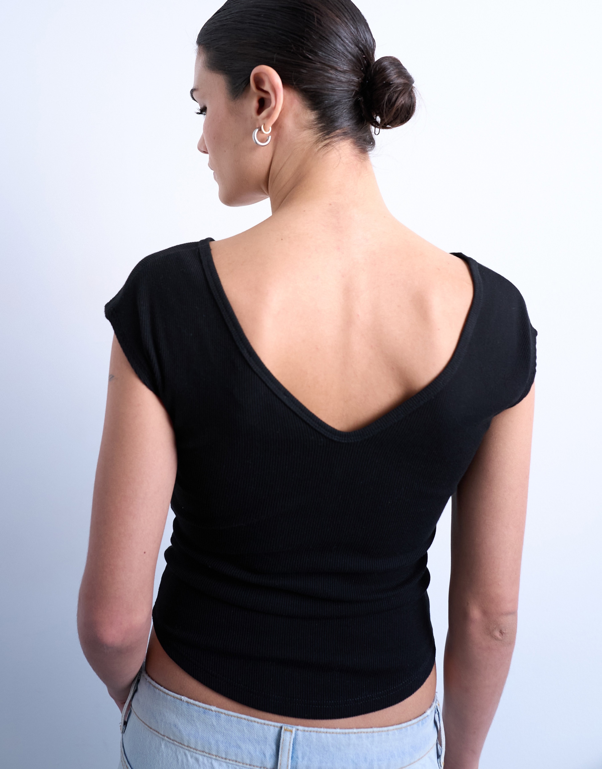 TOPSHOP T-shirt en V »TSLISSY SS V-NECK T-SHIRT JRS NOOS« Mélange de coton, coupe slim