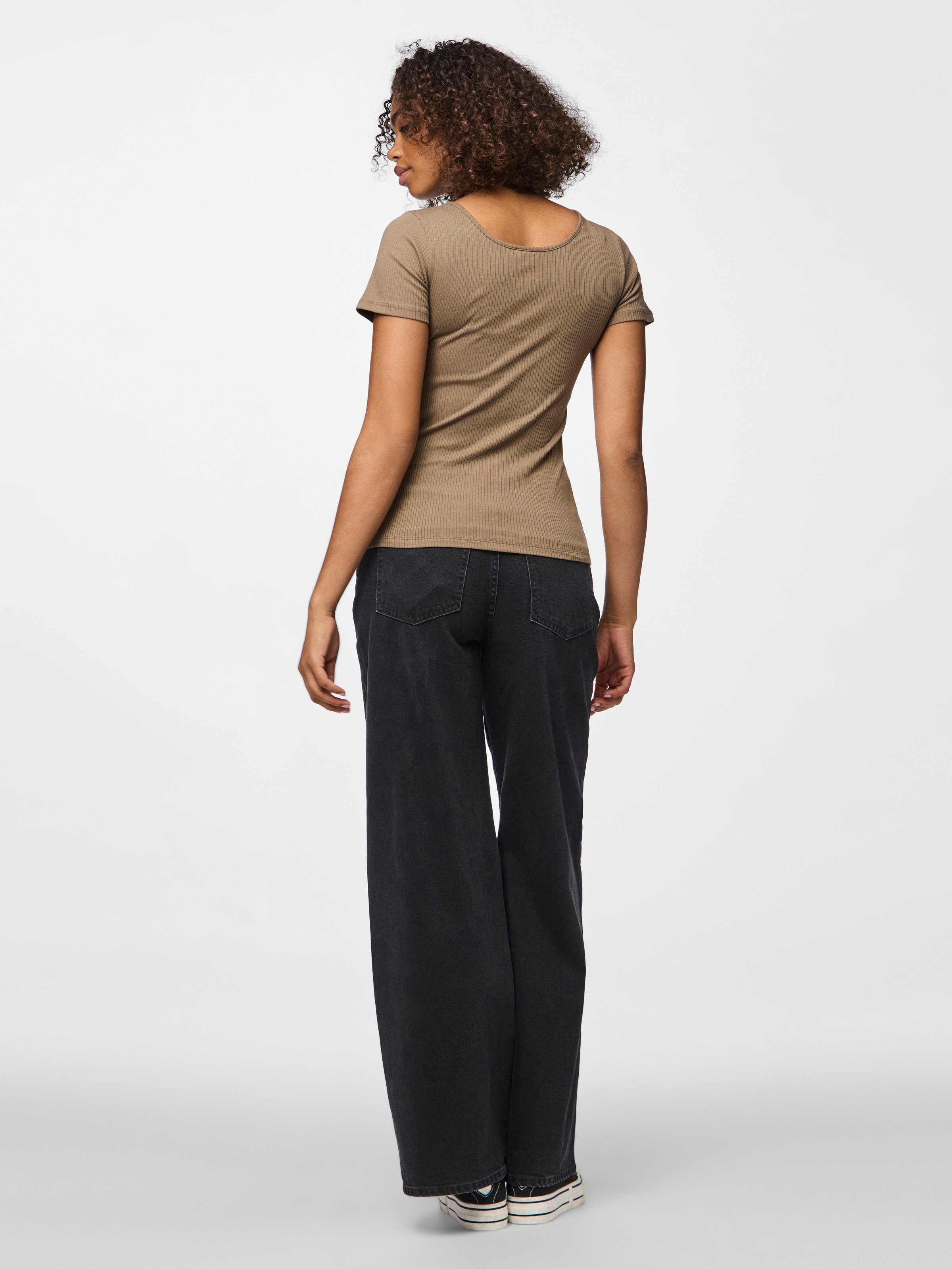 pieces Kurzarmshirt »PCKITTE SS TOP NOOS BC« Baumwollmischung, slim fit