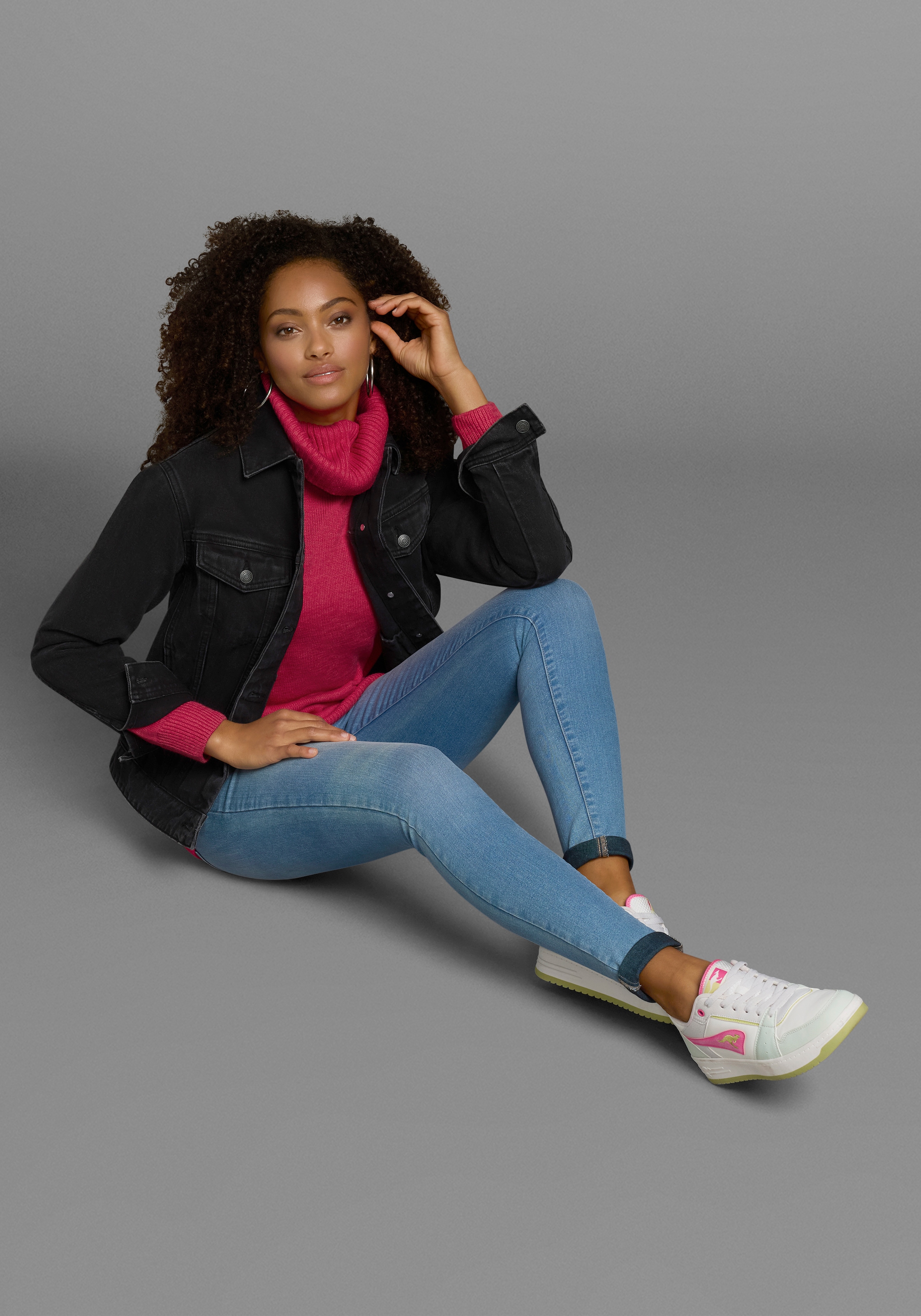 KangaROOS Rollkragenpullover in klassischer Form