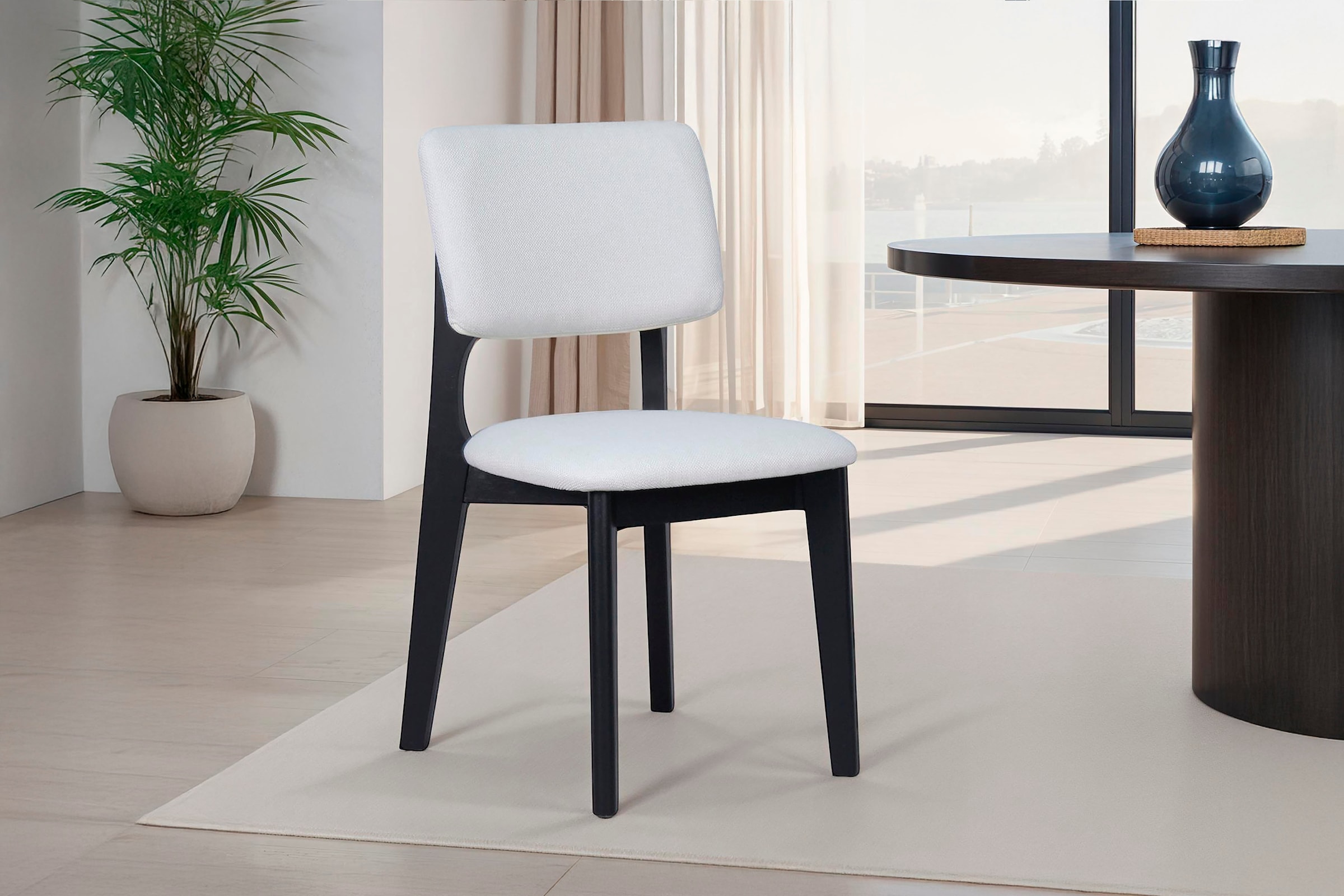 byLIVING Esszimmerstuhl »Elsa« (Set) 2 Stk.modern gemütlicher Massiv - Holzstuhl mit hochwertigem Webstoffpolster