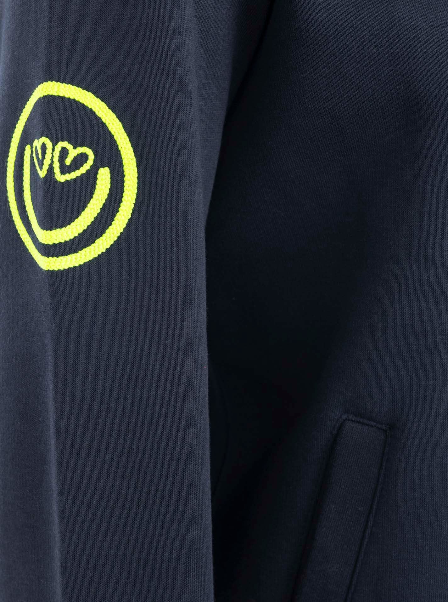 Zwillingsherz Sweatjacke »"Smile Regenbogen"« mit Reissverschluss, Rippbündchen, Eingriffstaschen, grosser Stickerei