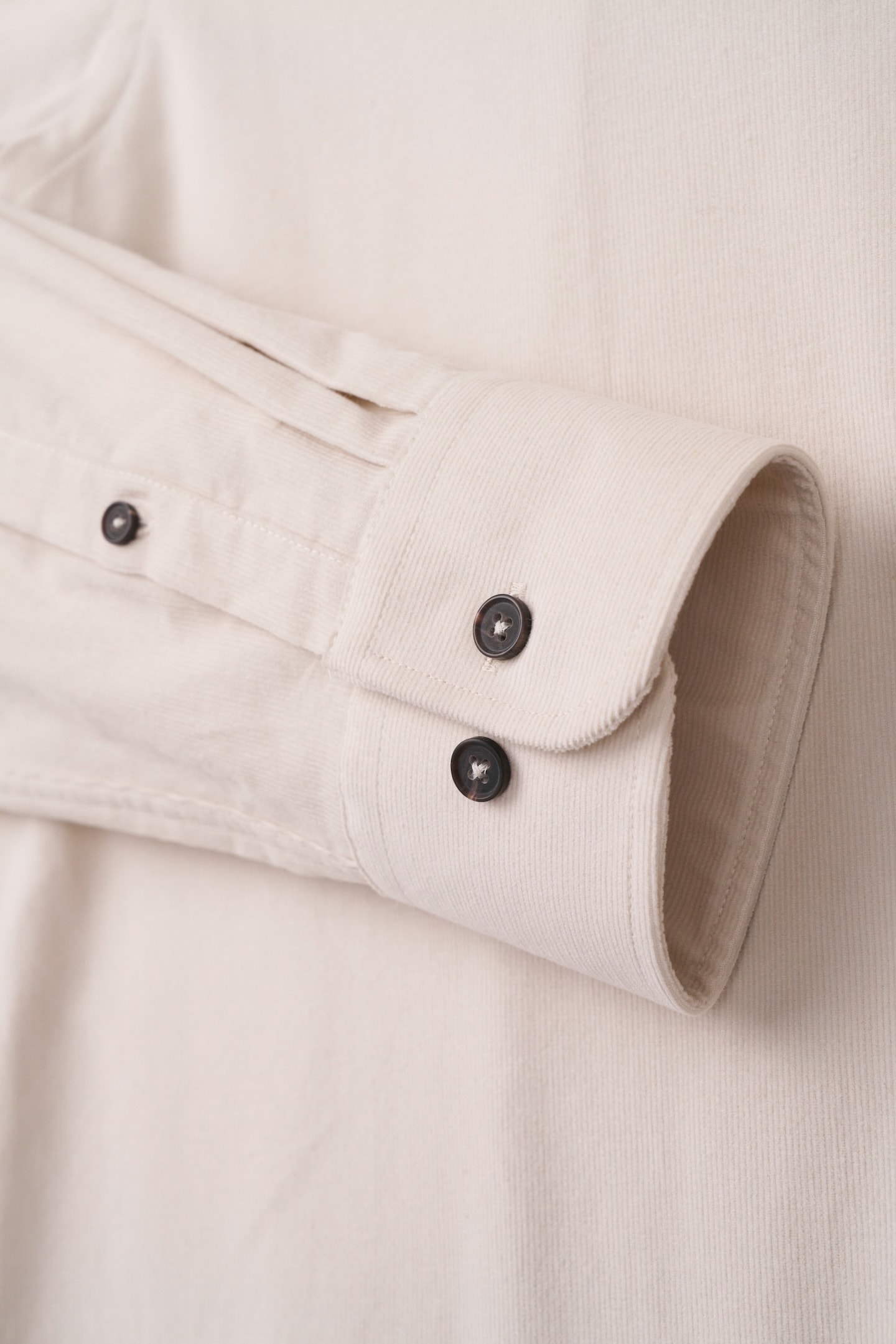 bugatti Chemise à manches longues aus modernem Feincord