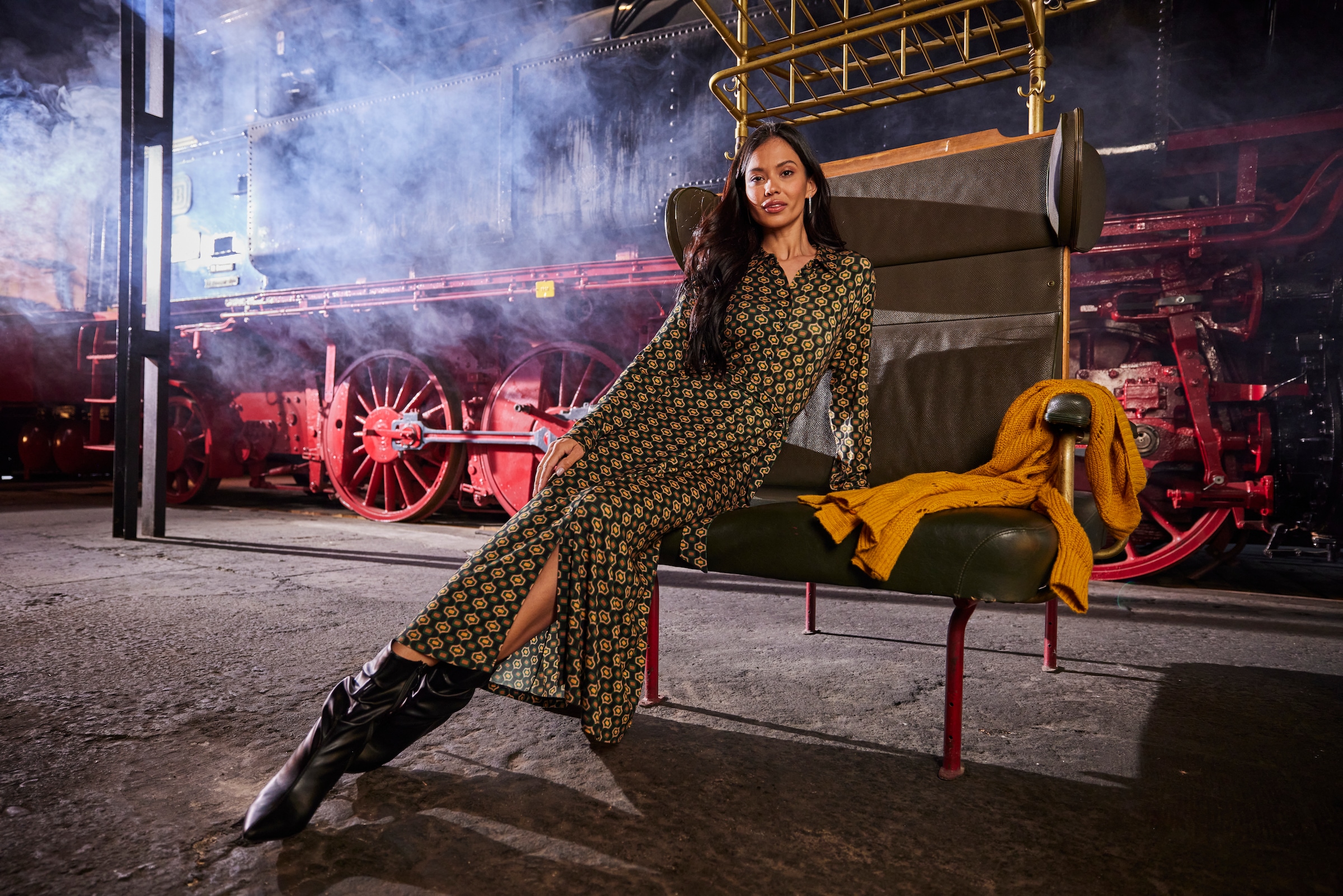 Aniston SELECTED Jerseykleid mit Retromuster und abnehmbarem Bindeband - NEUE KOLLEKTION