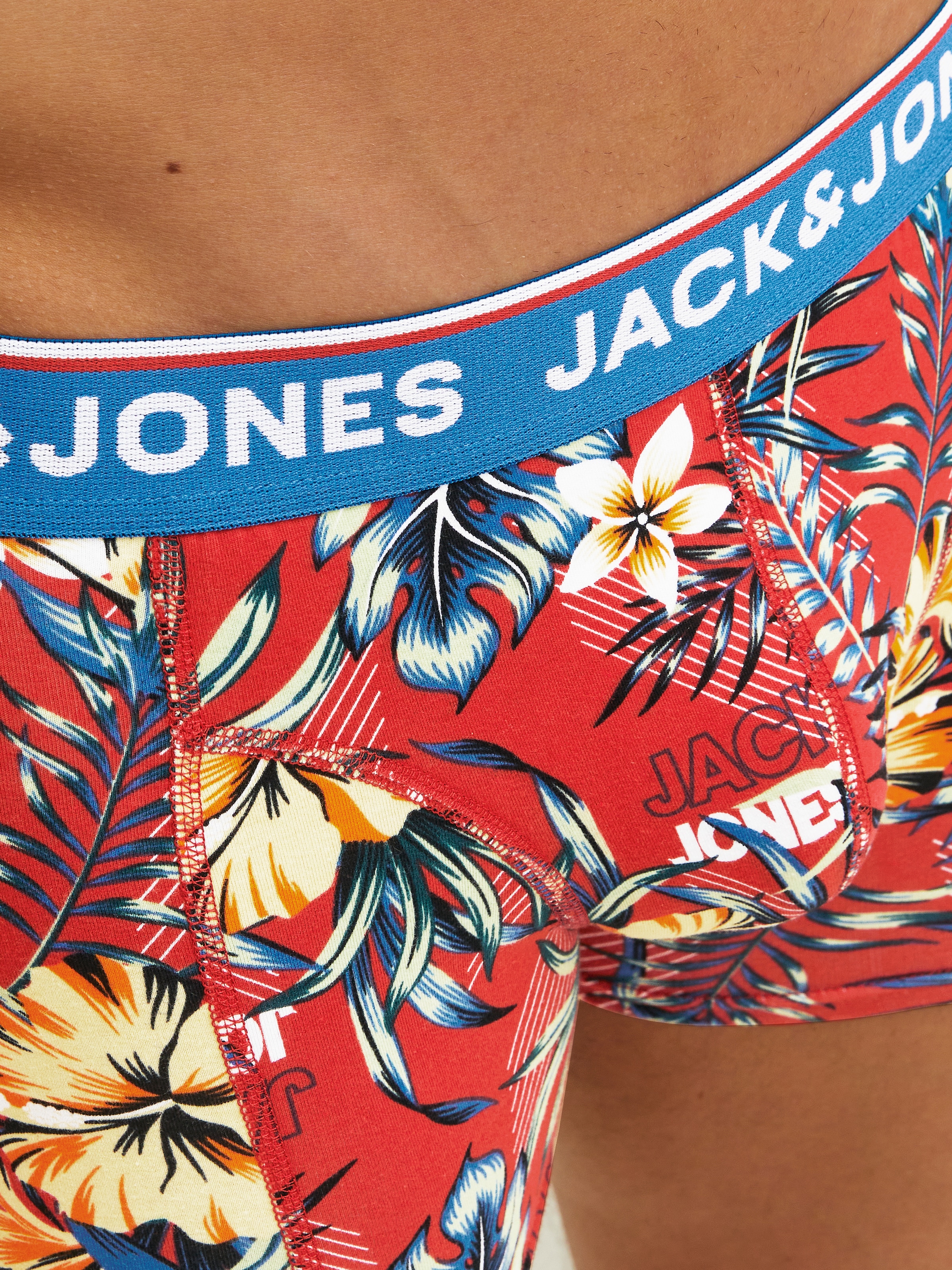 Jack & Jones Boxers »JACAZORES im 3er-Pack mit elastischem Bund und bequemem Stoff« Packung, 3 cuis bedruckt, casual Stil, regular fit, Rundhals, Single Jersey