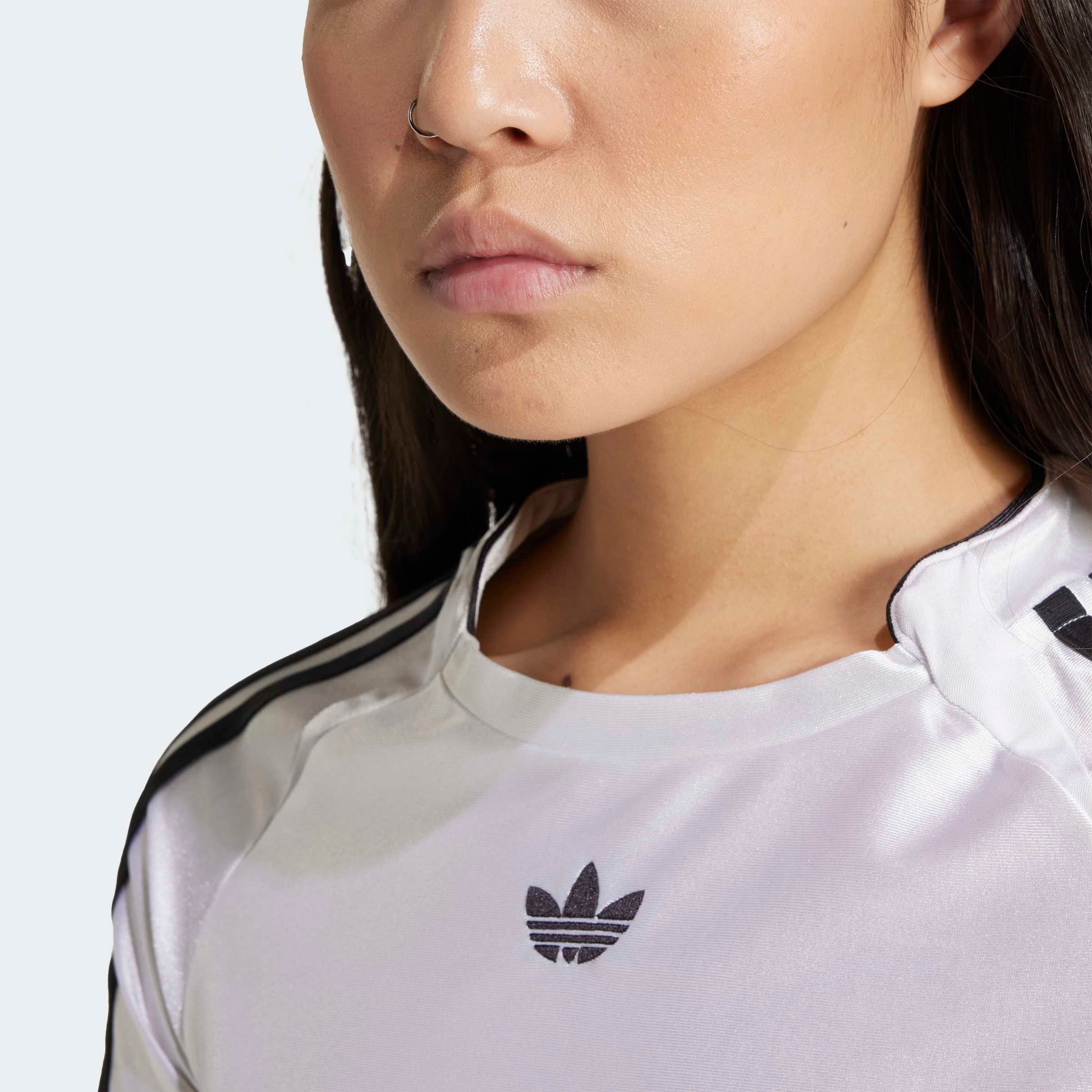 adidas Originals T-Shirt »TEAMGEIST TOP« bauchfrei, schmale Passform, mit Elasthan, aus Baumwollmix