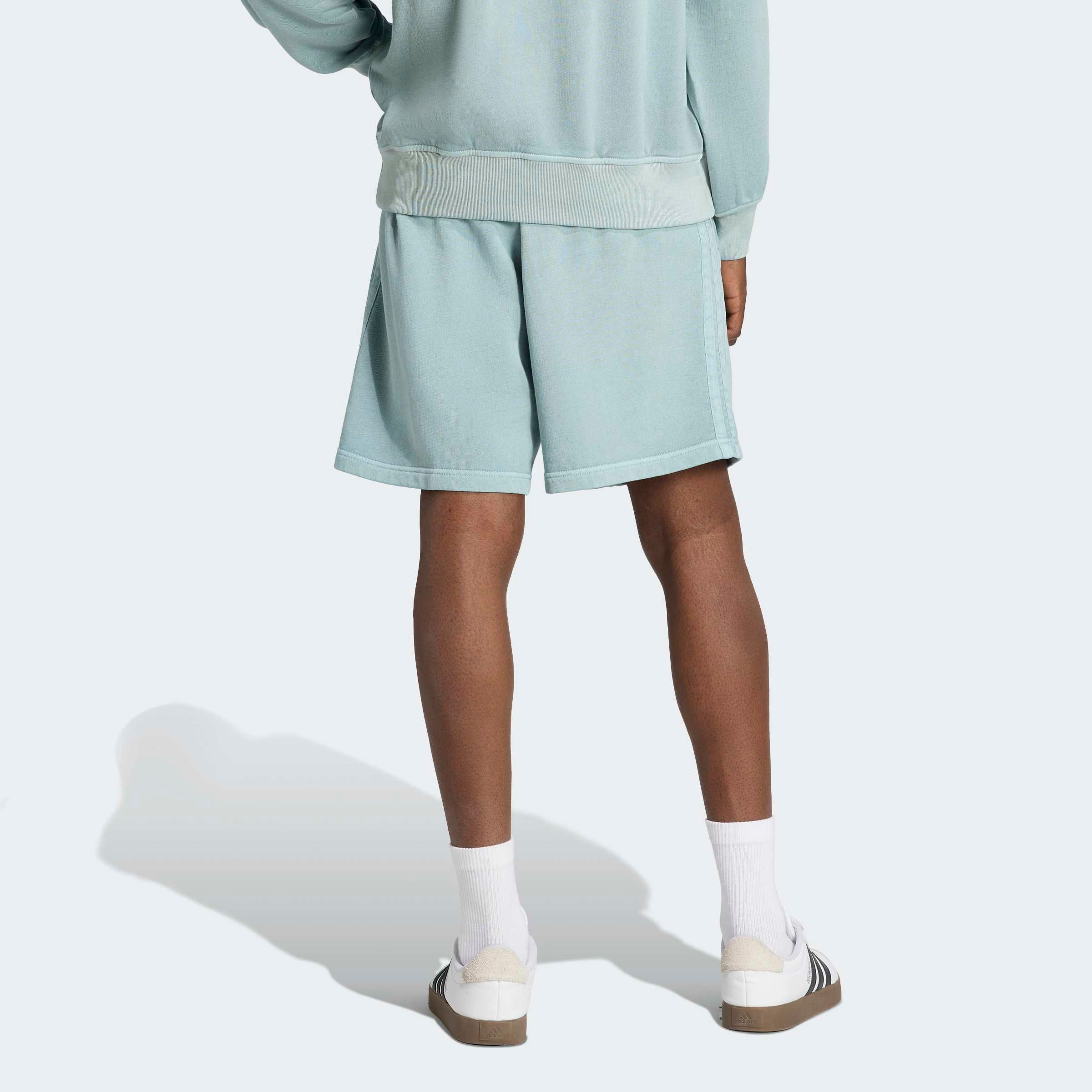 adidas Sportswear Shorts »ALL SZN FRENCH TERRY S, VERWASCHENE OPTIK, 20 CM«  lockere Passform, 20 cm Innenbeinlänge, mit Kordelverschluss