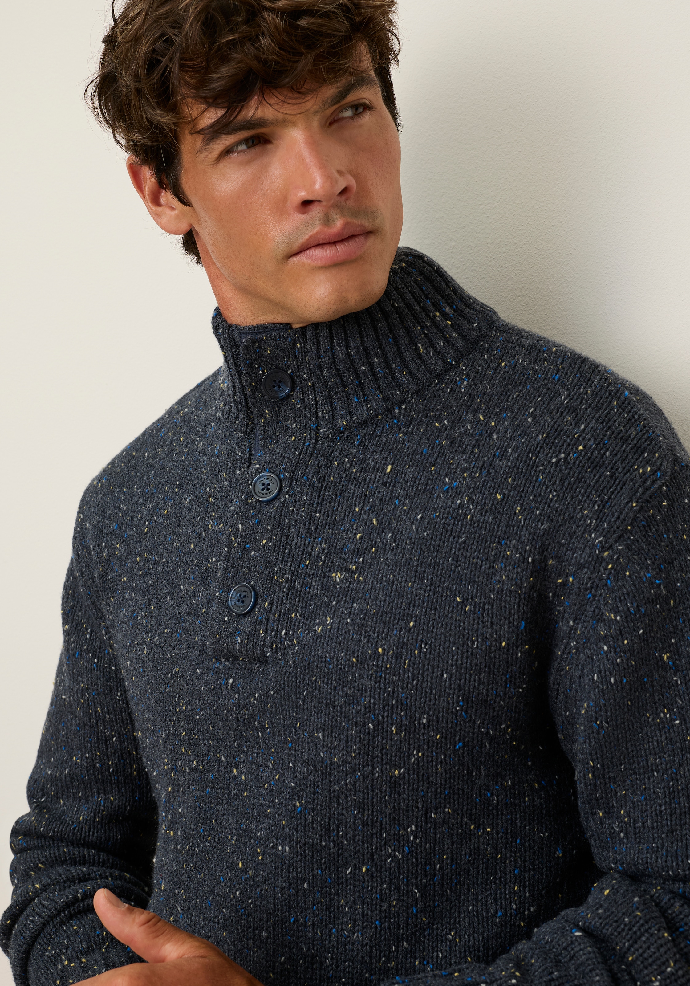 Man's World Troyer »Neue Kollektion! Melange Garn mit farbigen Akzenten« manches longues, en maille avec coton, coupe régulière