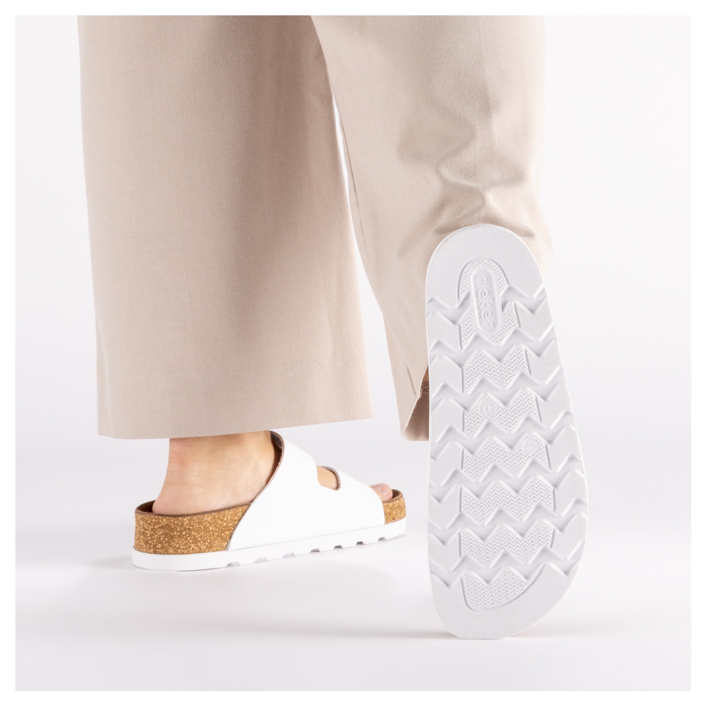 Rieker Pantolette  Hausschuh, Sommerschuh, Strandschuh, Zweischnaller mit Softfussbett