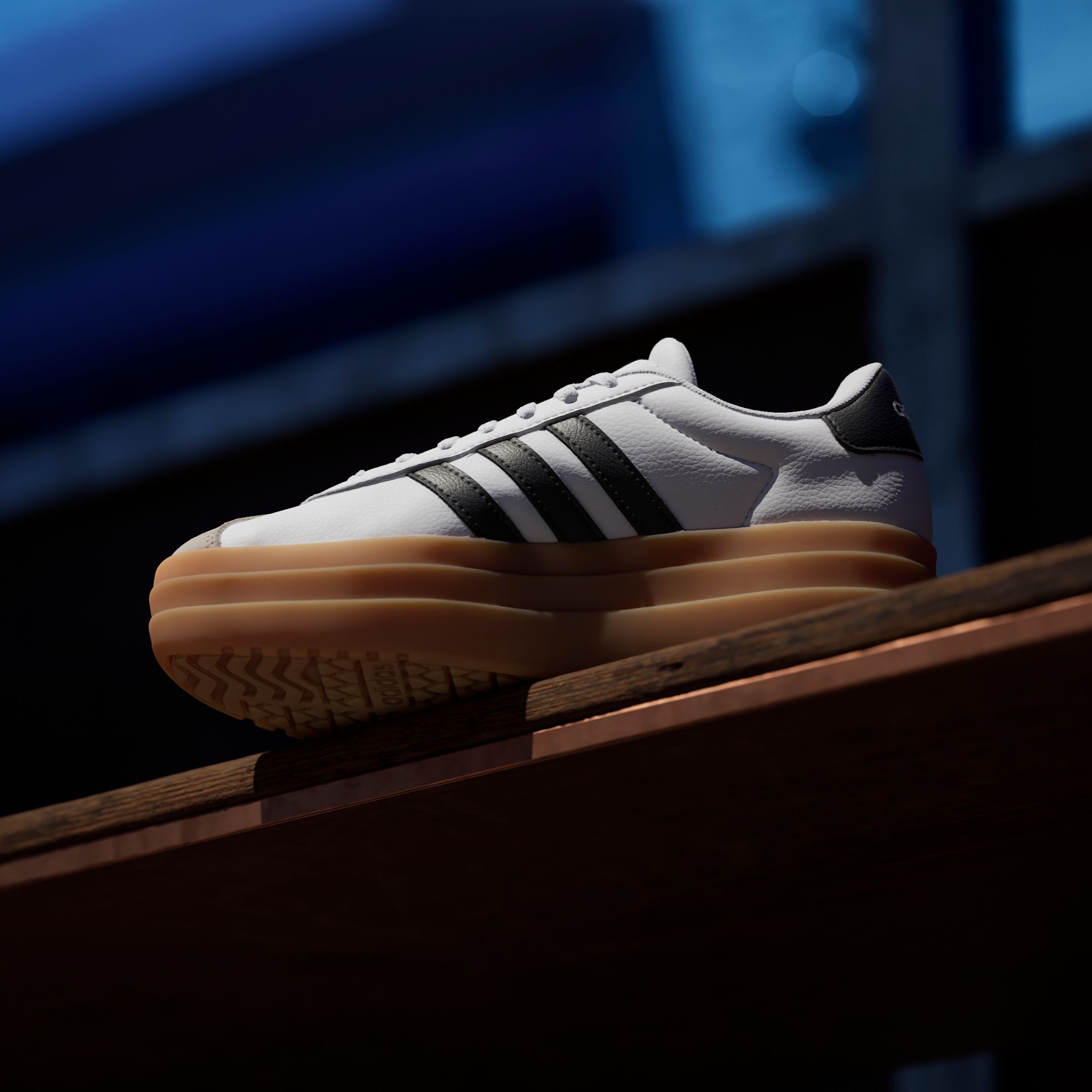 adidas Sportswear Sneaker »VL COURT BOLD LIFESTYLE KIDS«  Design auf den Spuren des adidas Gazelle Bold, für Kinder