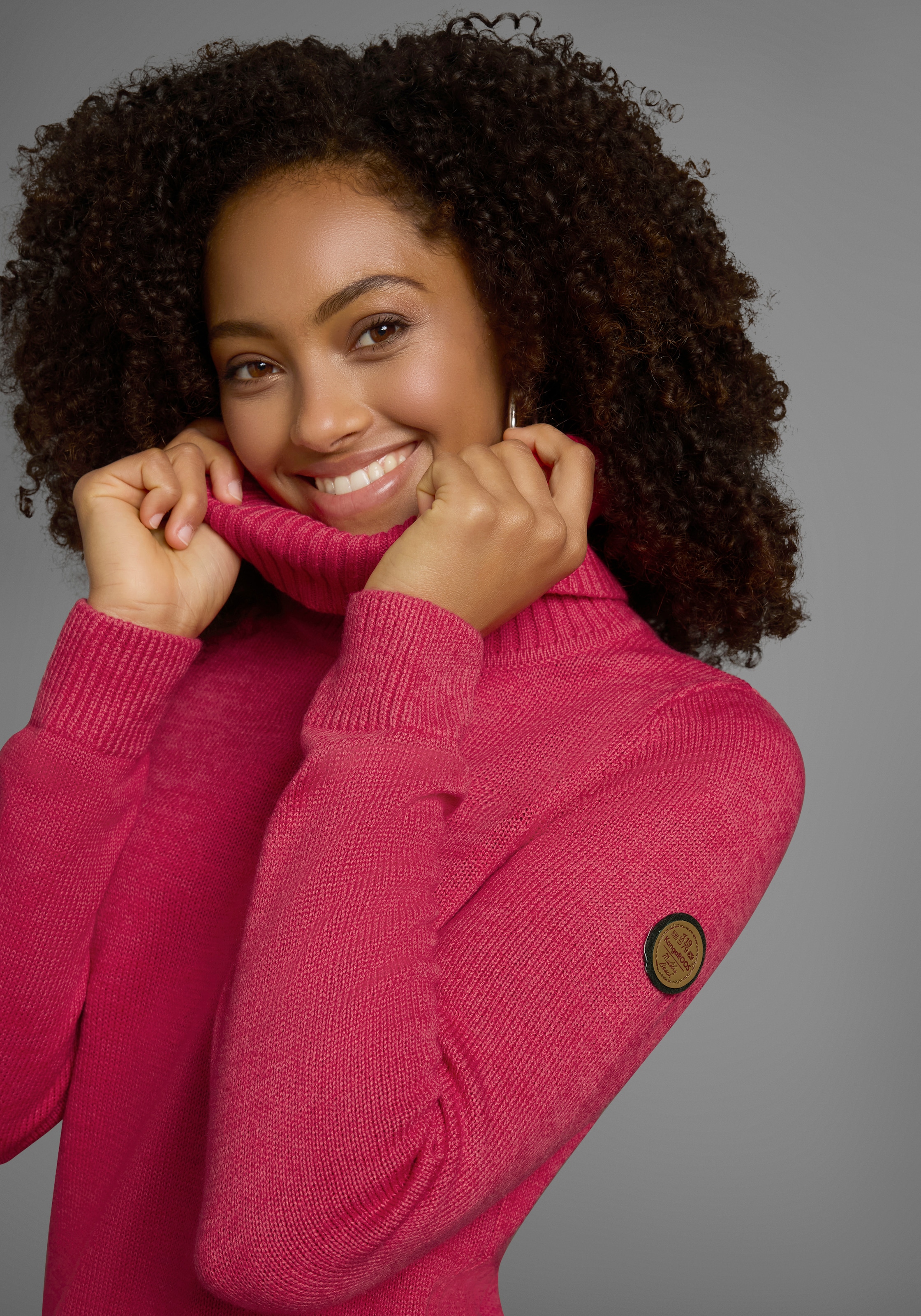 KangaROOS Rollkragenpullover in klassischer Form